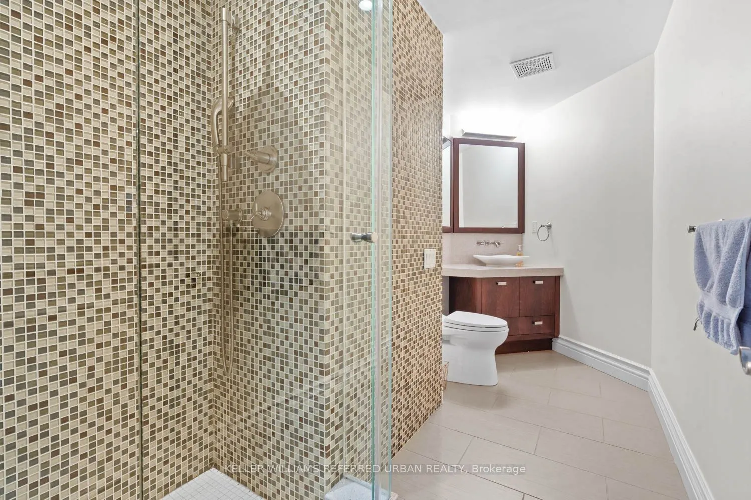 38 Avenue Road #1802