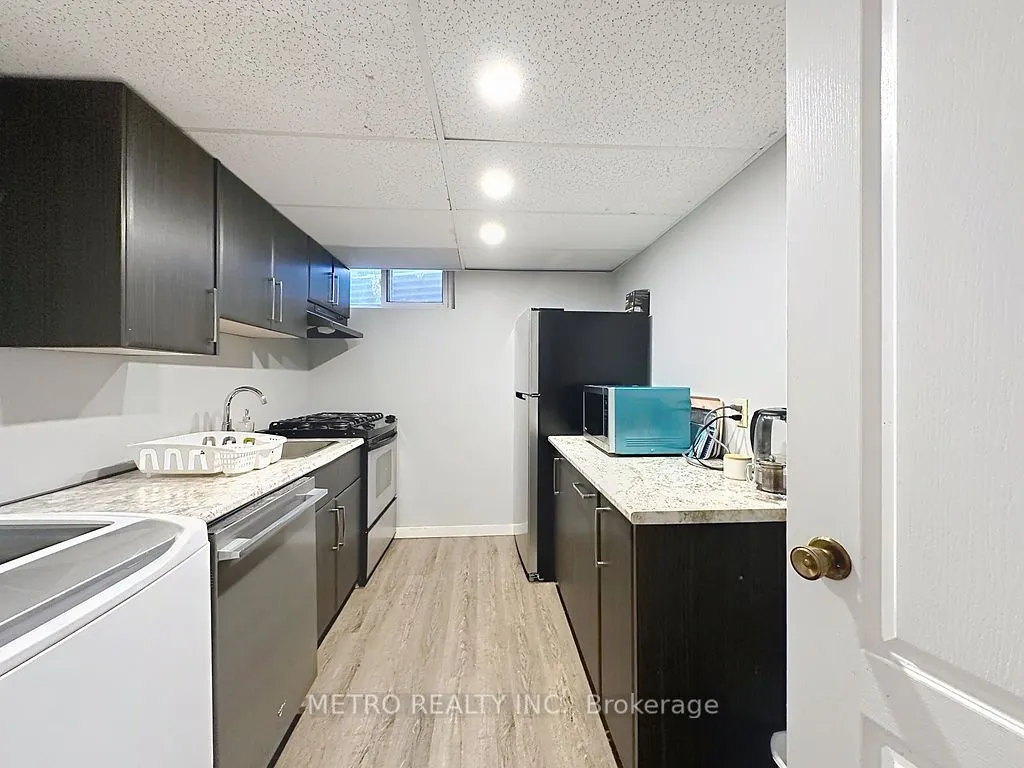 17 Twin Circle Court