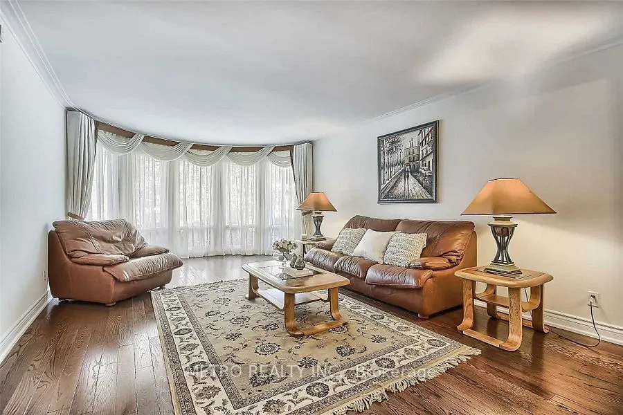 17 Twin Circle Court