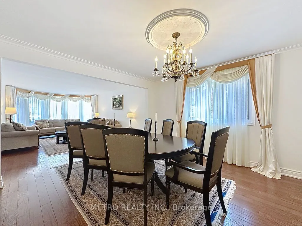 17 Twin Circle Court