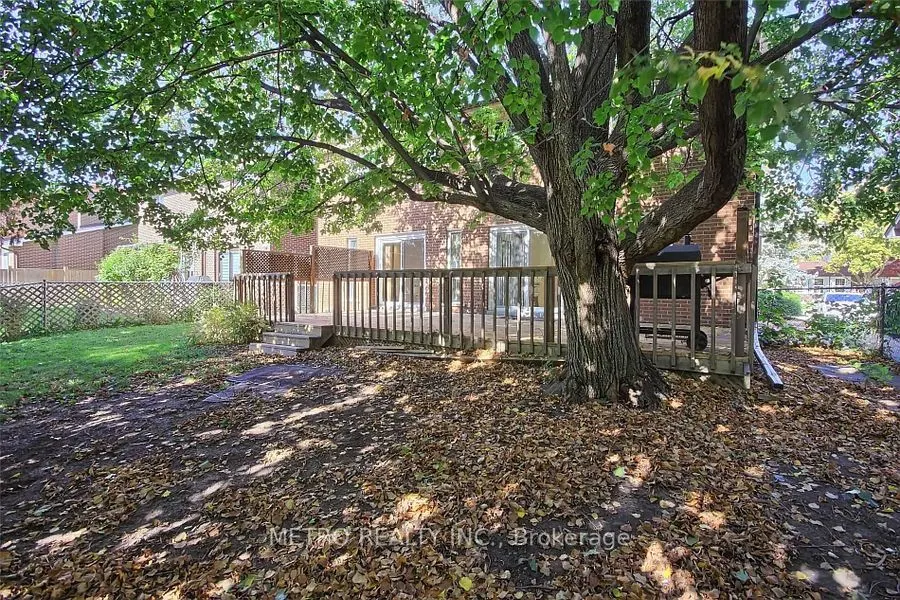 17 Twin Circle Court
