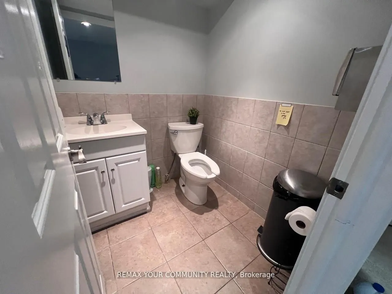 3887 Bathurst Street
