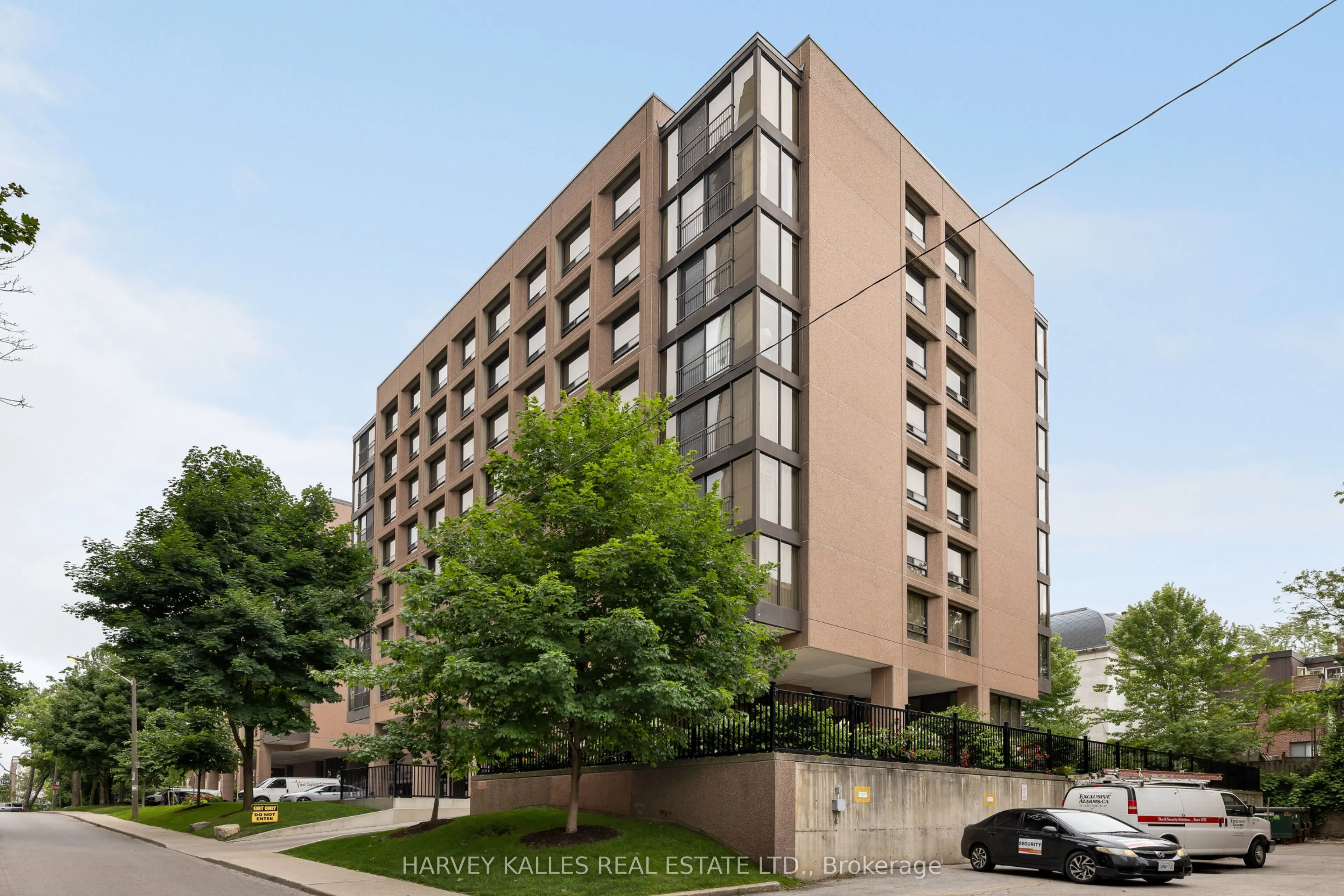 447 Walmer Road #307