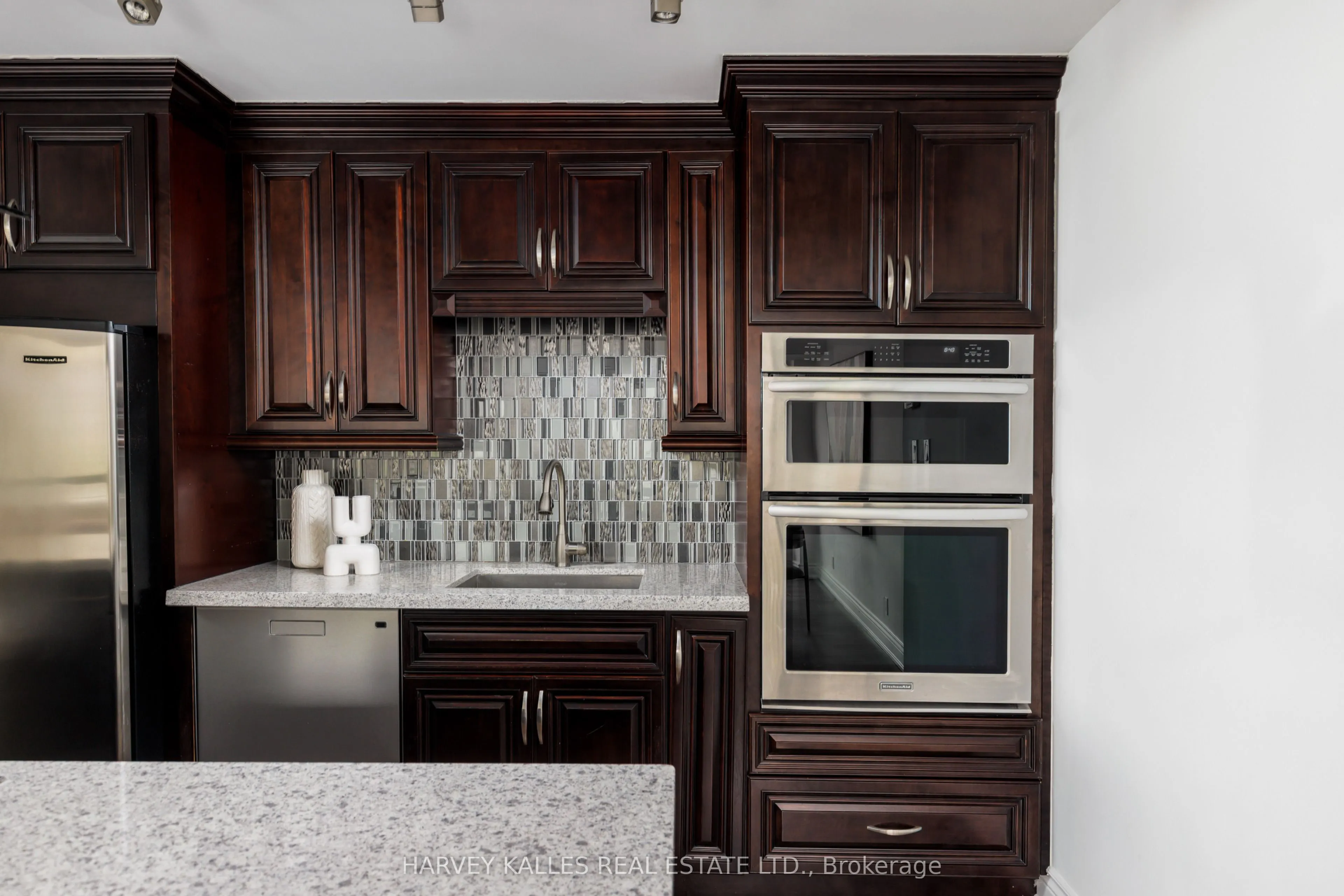 447 Walmer Road #307