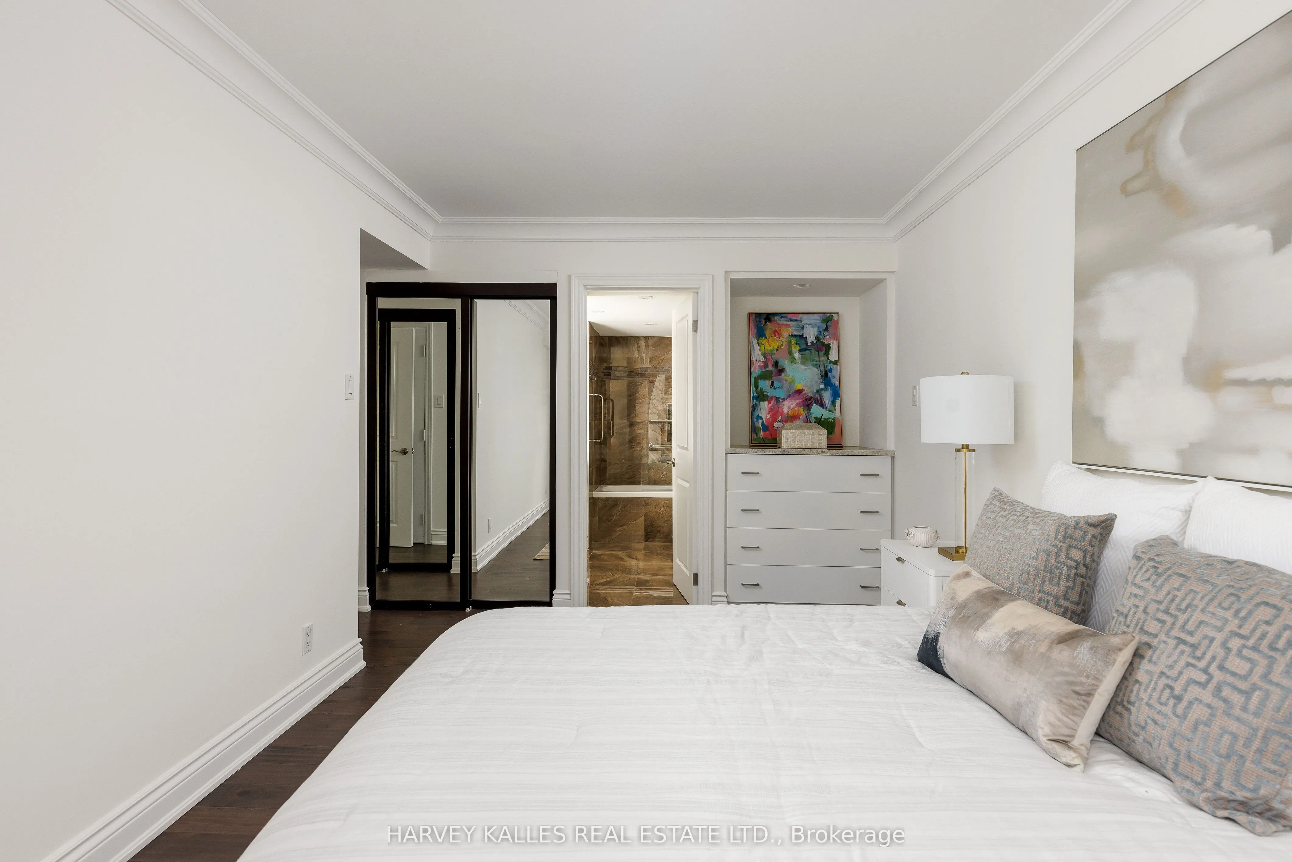 447 Walmer Road #307