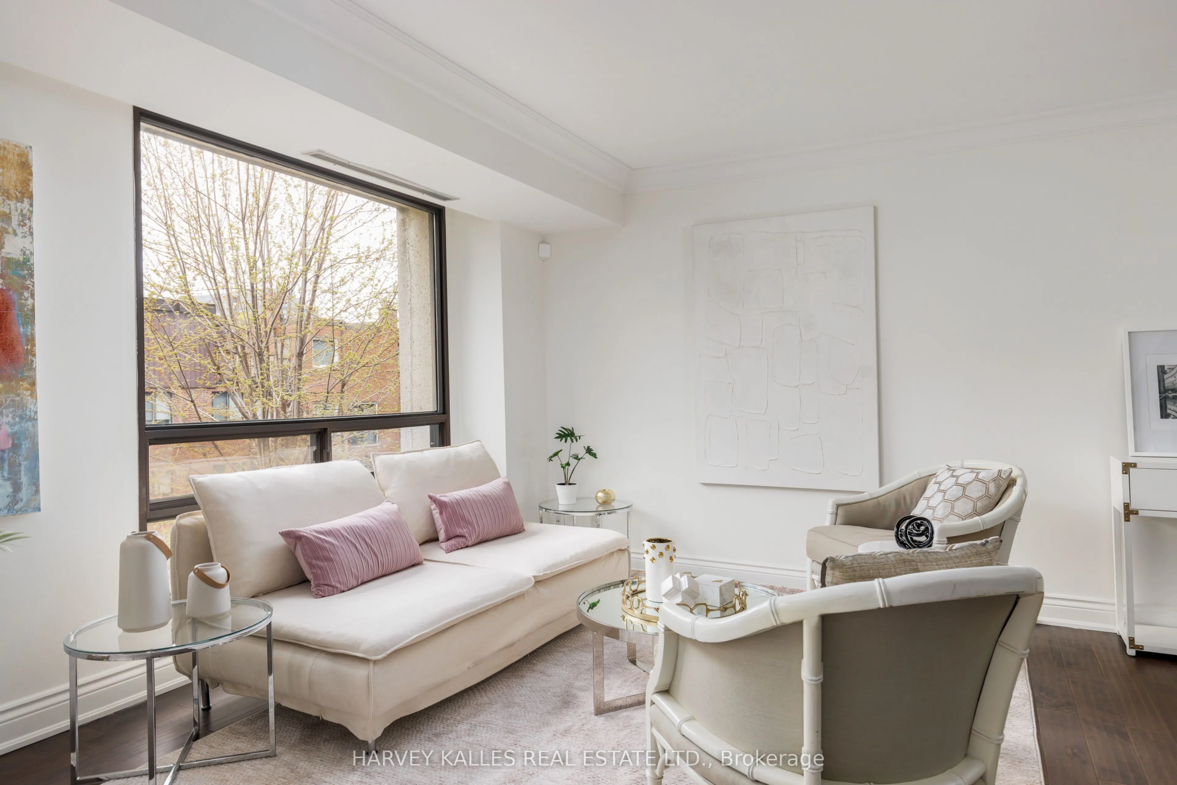 447 Walmer Road #307