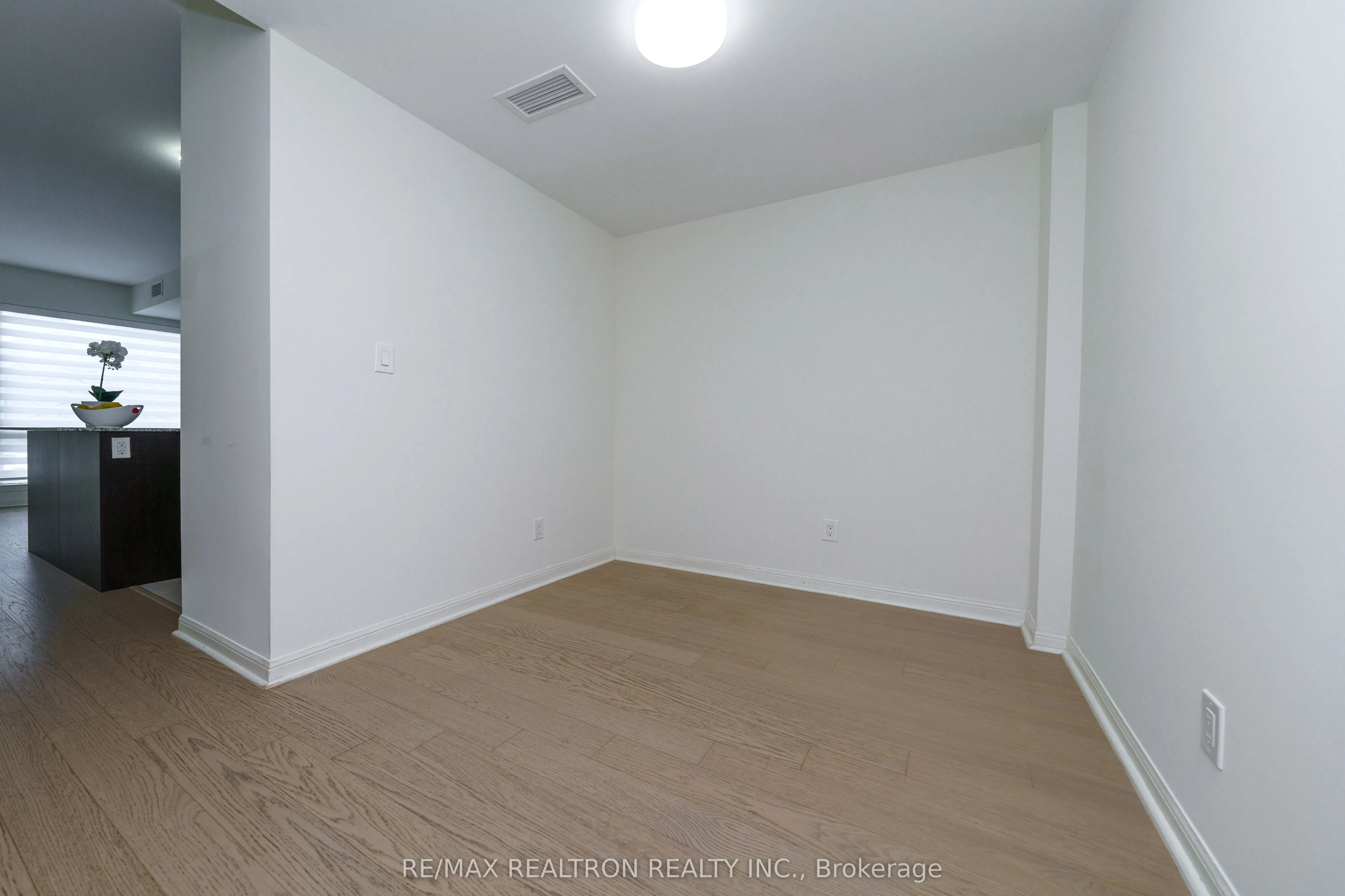 639 Lawrence Avenue W #206