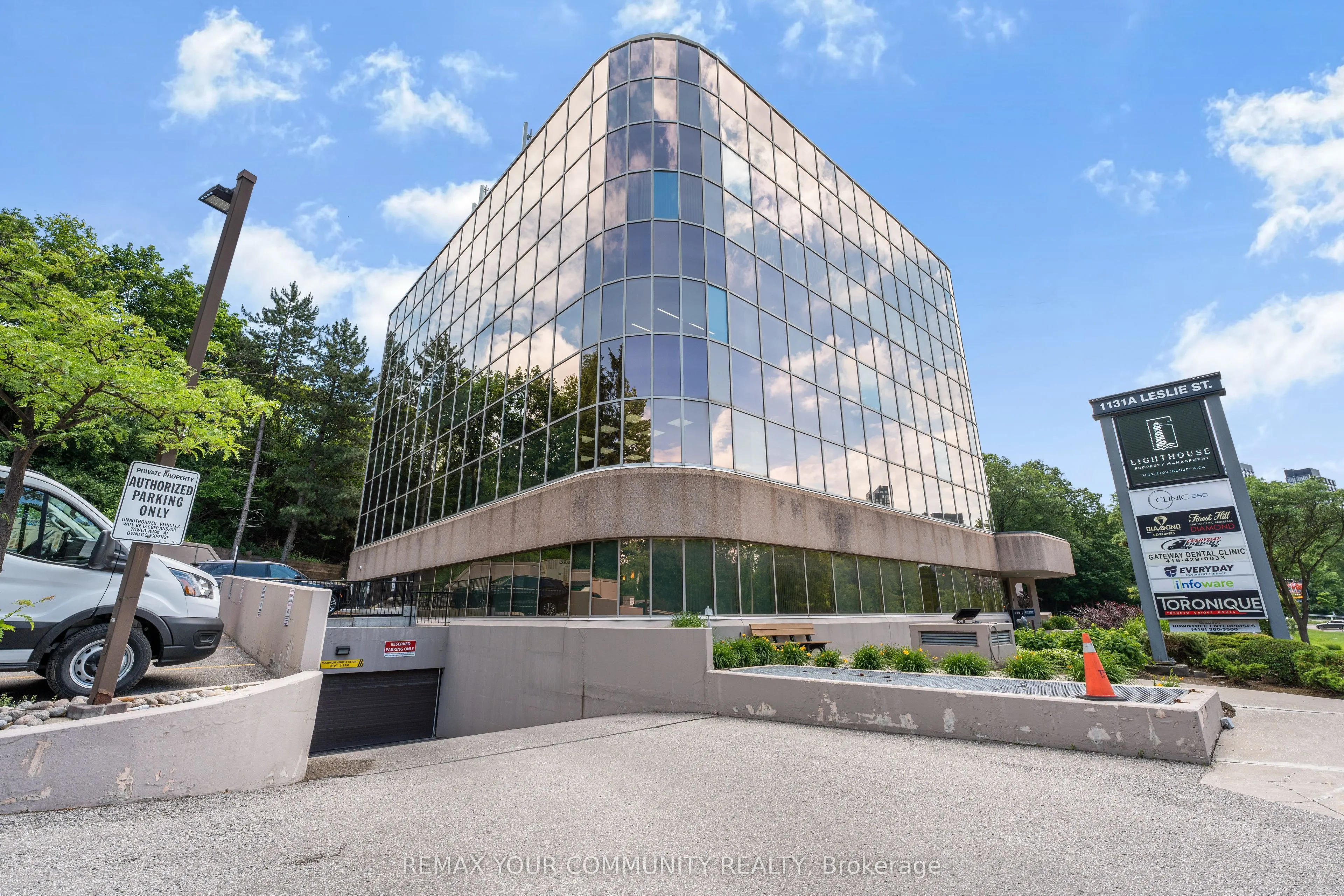 1131A Leslie Street #207