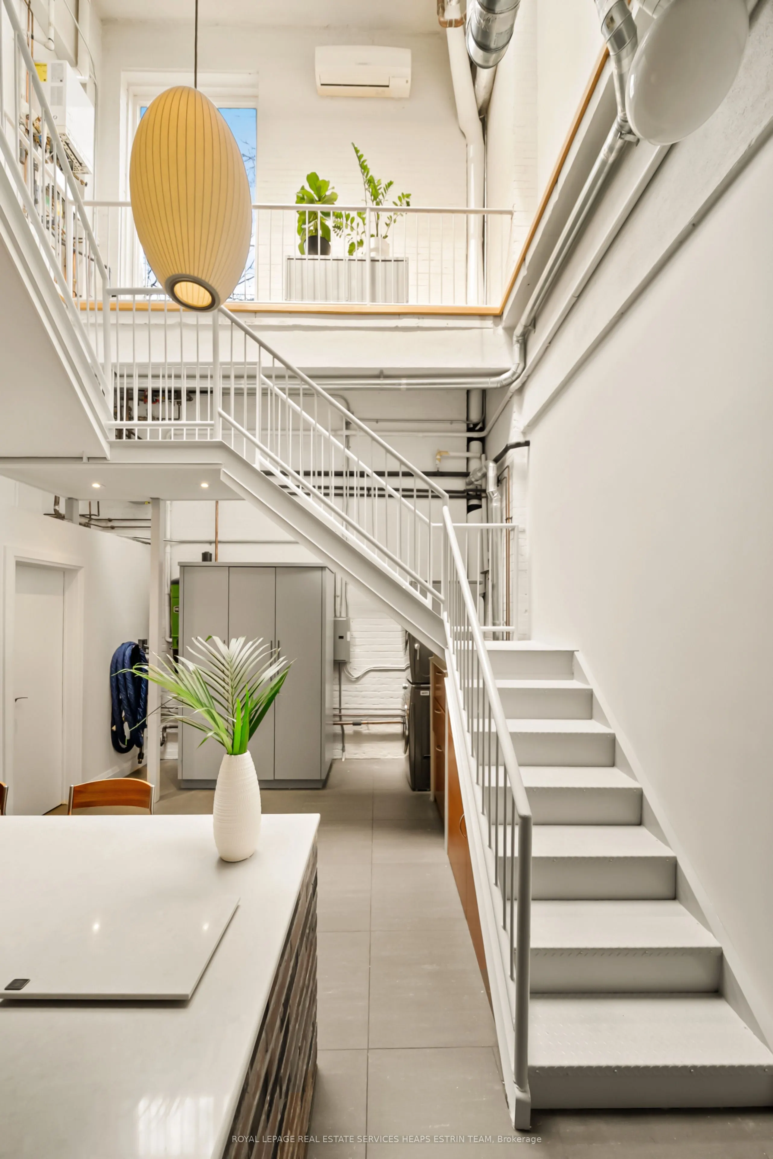 264 Seaton Street #205