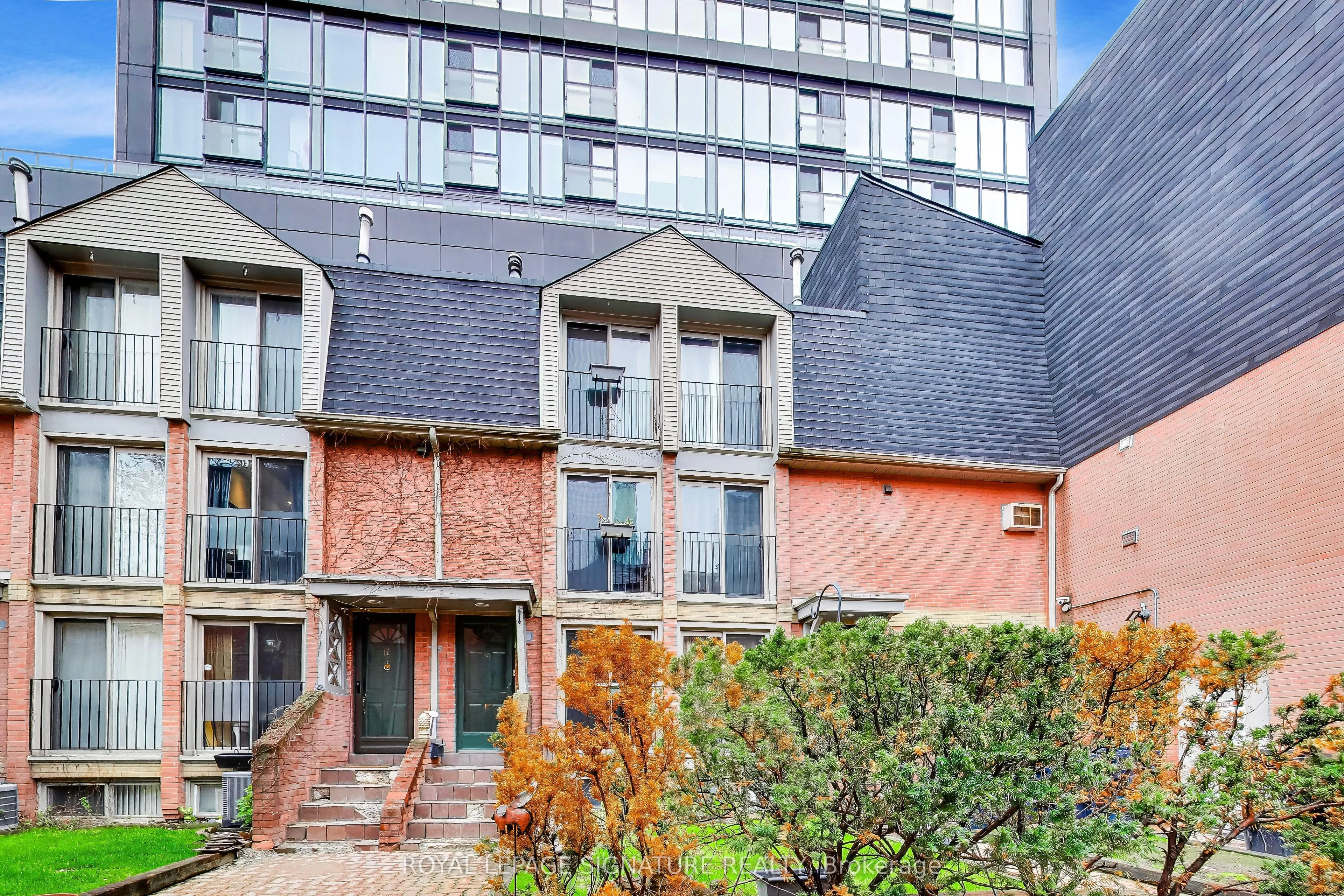 325 Jarvis Street #18