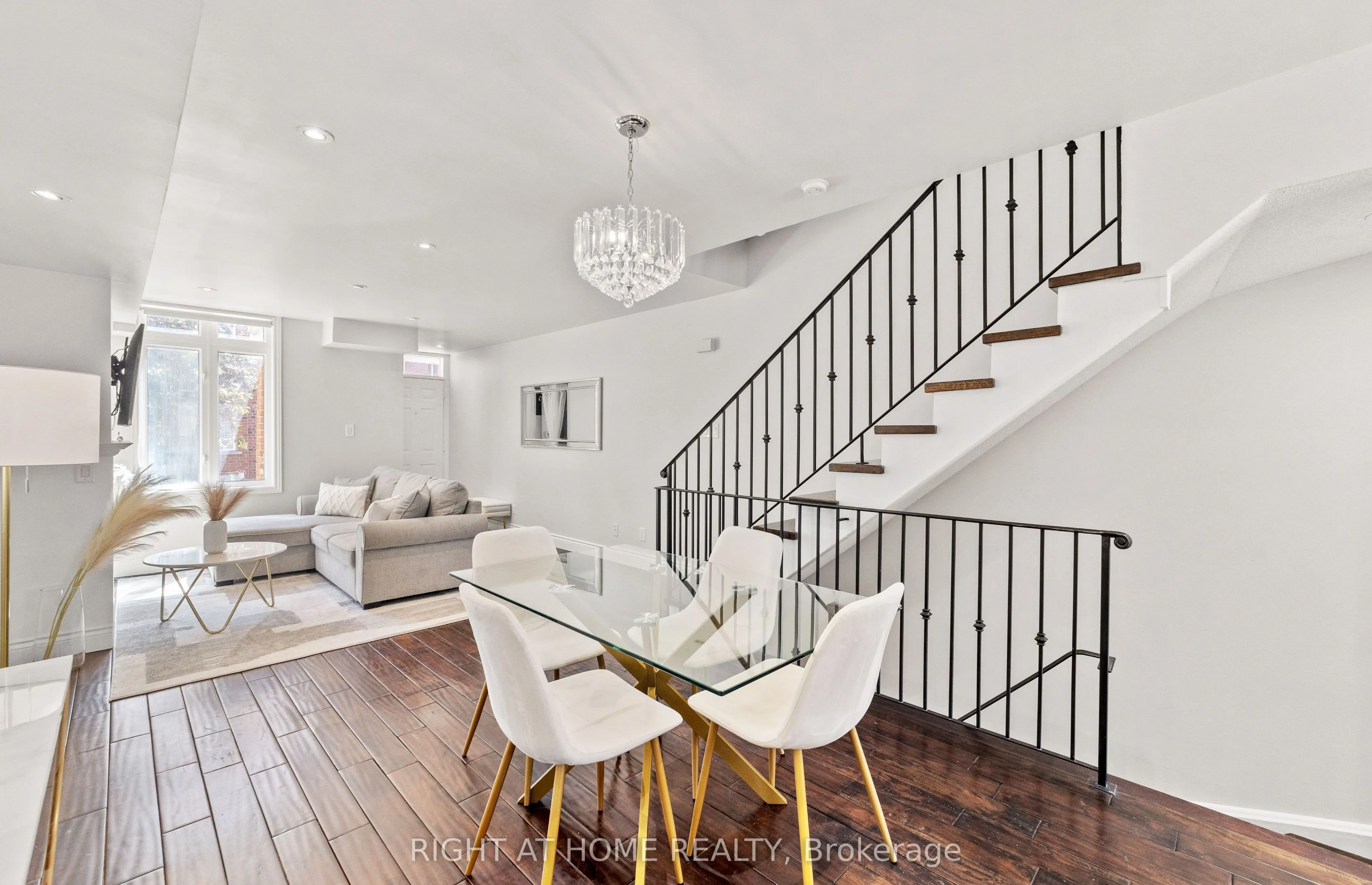 12 Sudbury Street #2608