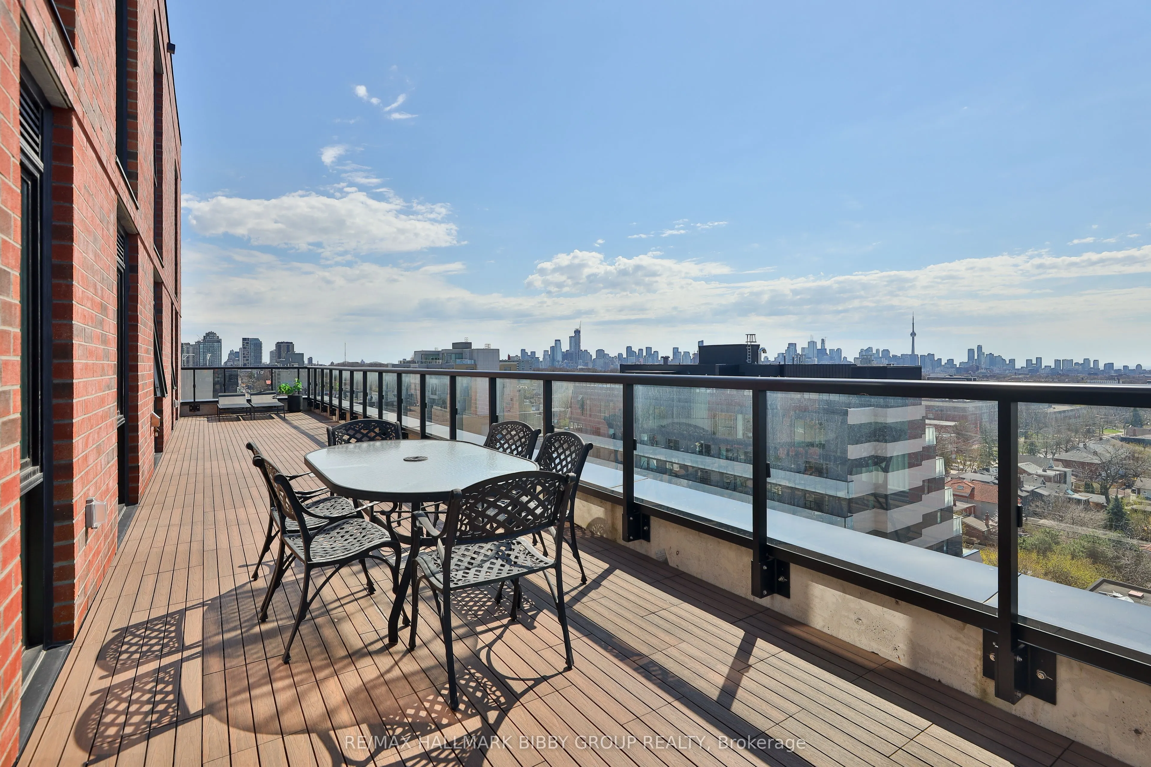 185 Alberta Avenue #1105