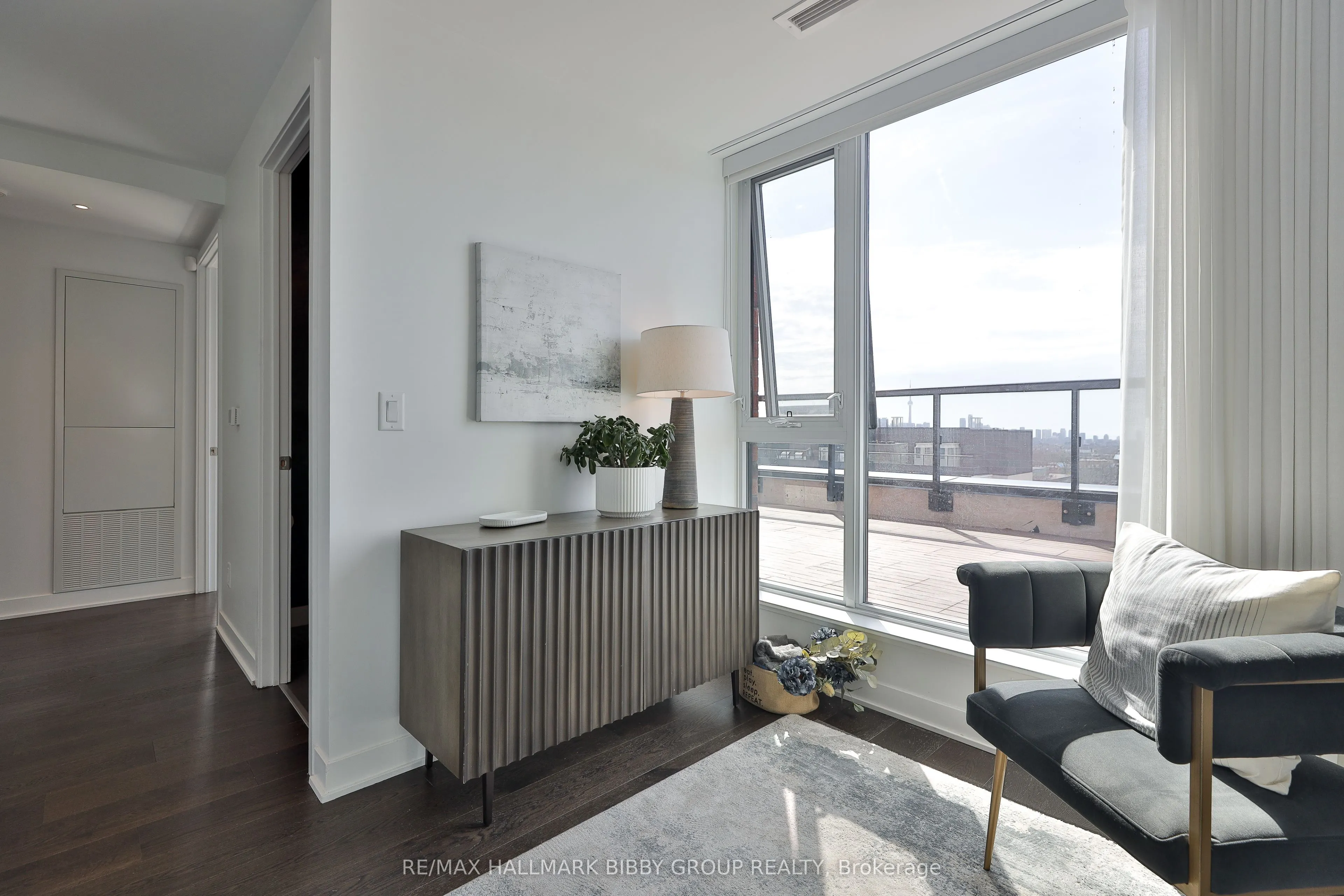 185 Alberta Avenue #1105