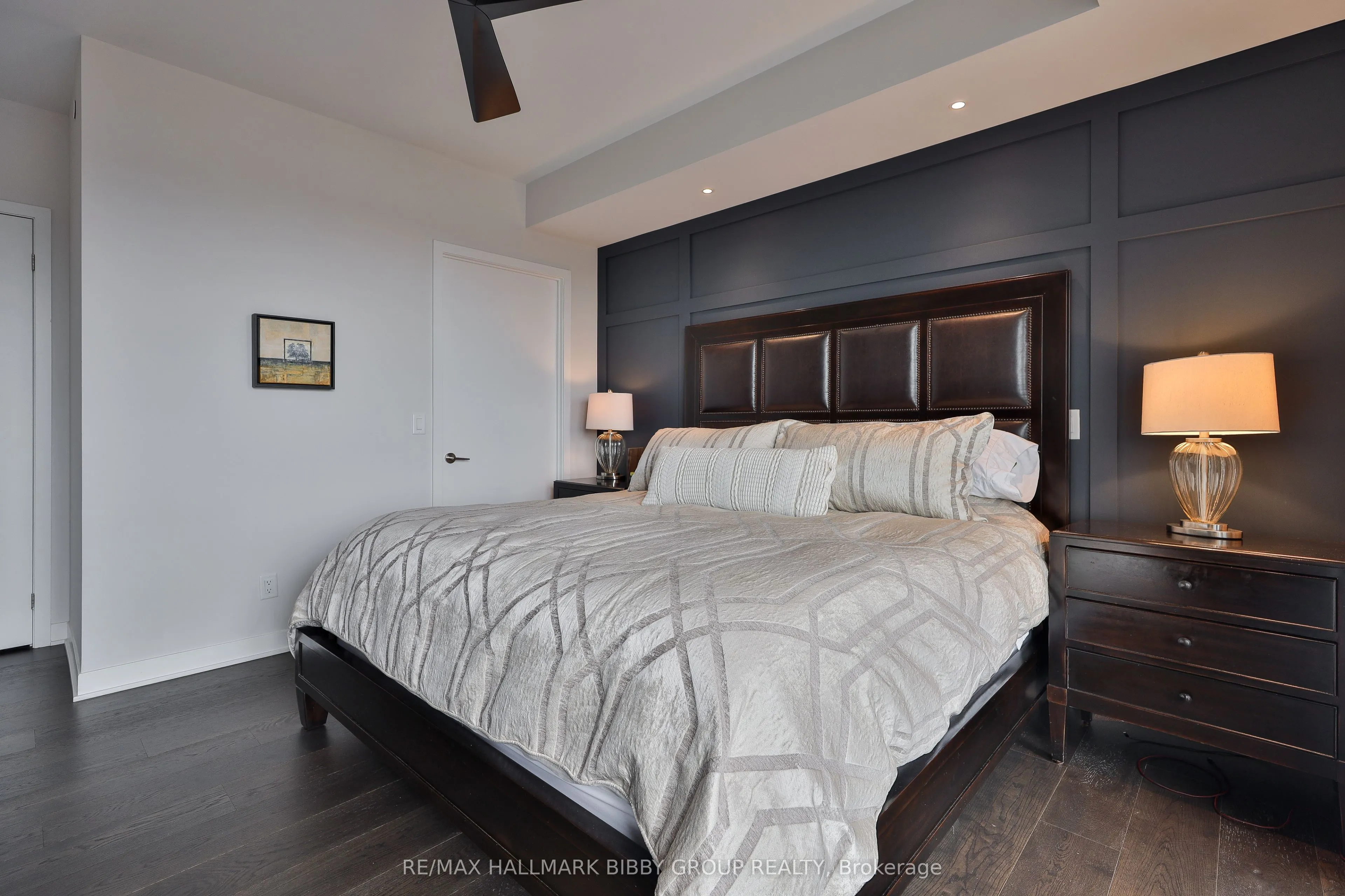 185 Alberta Avenue #1105