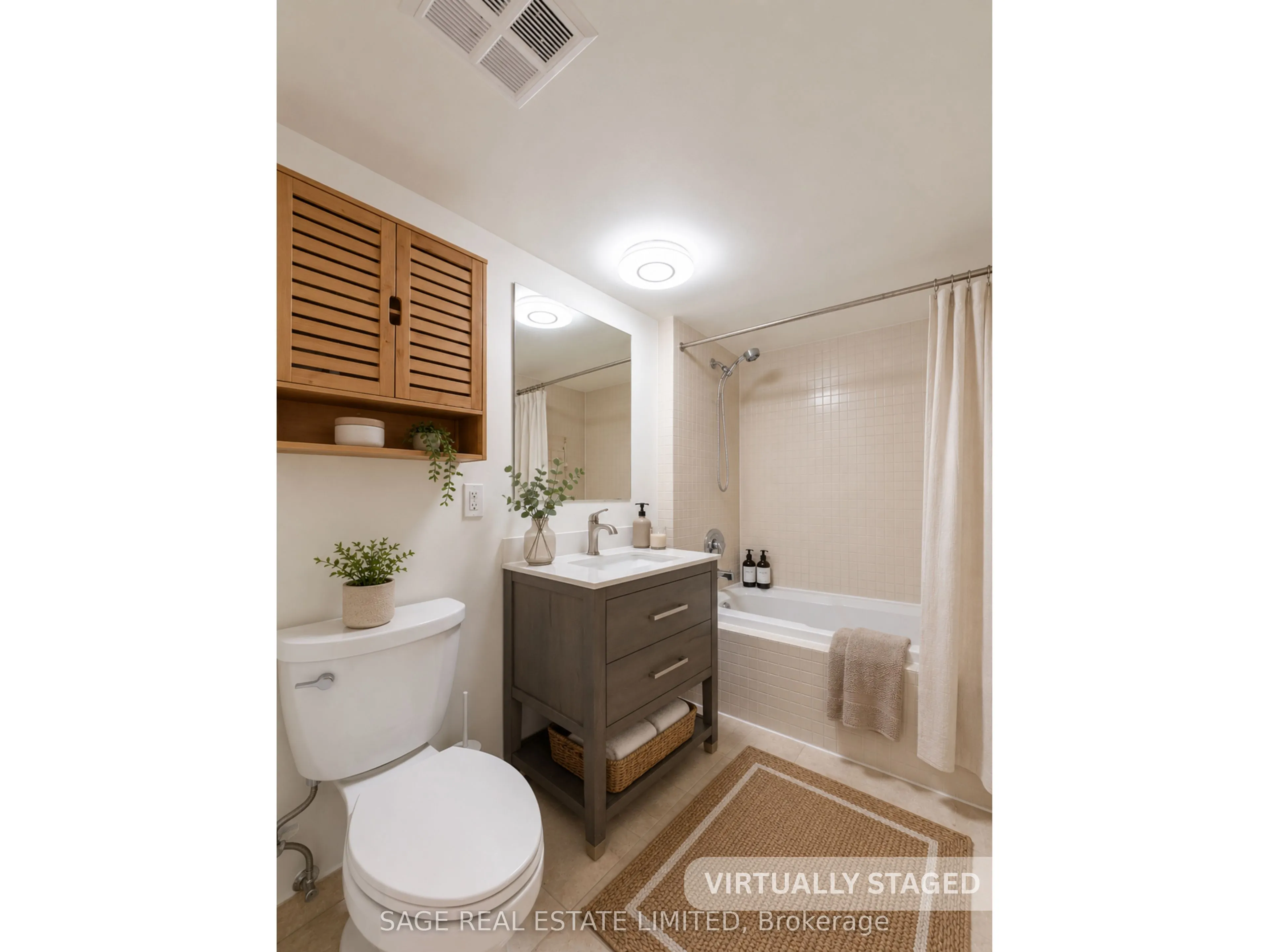 18 Beverley Street #209