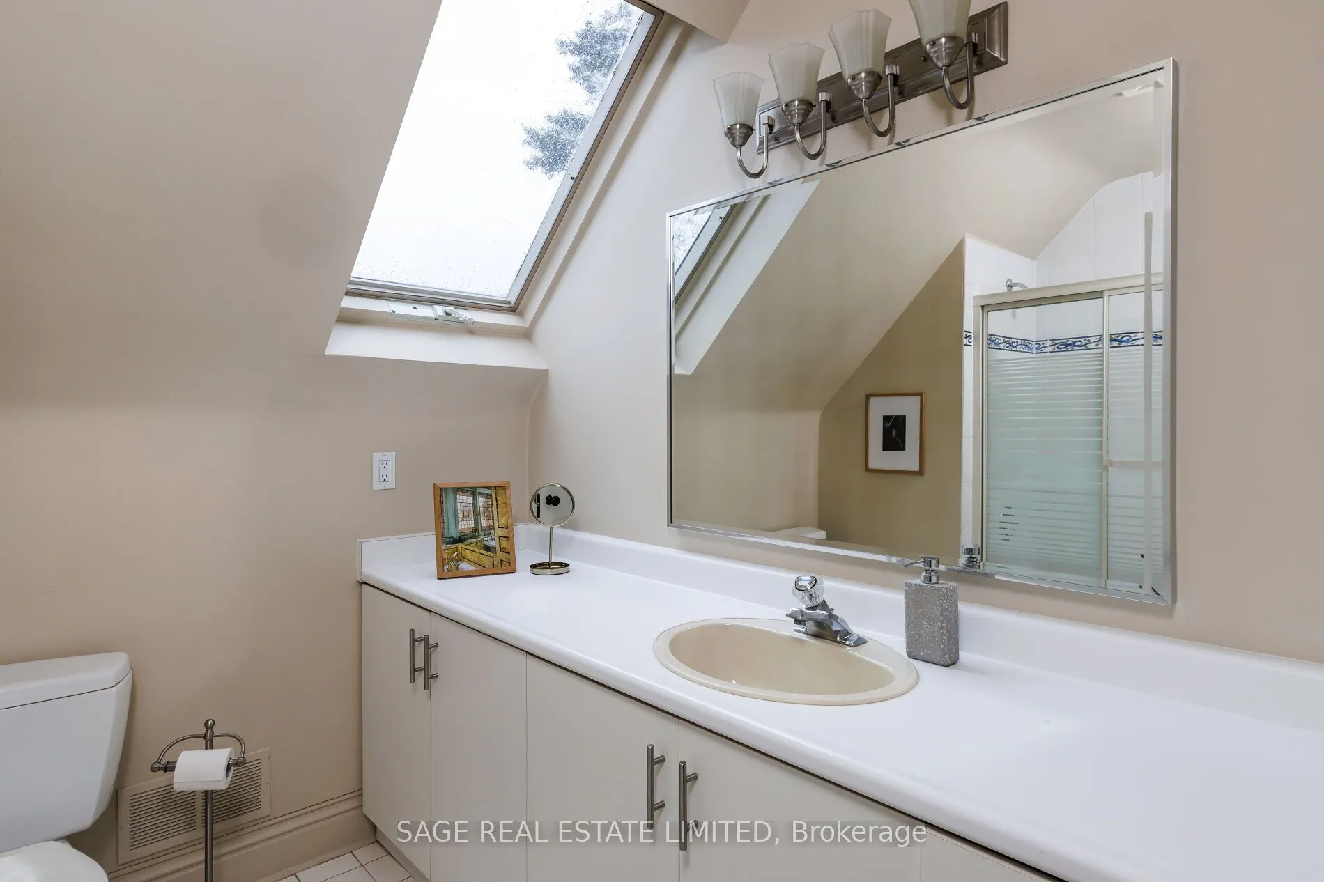 124 Blythwood Road