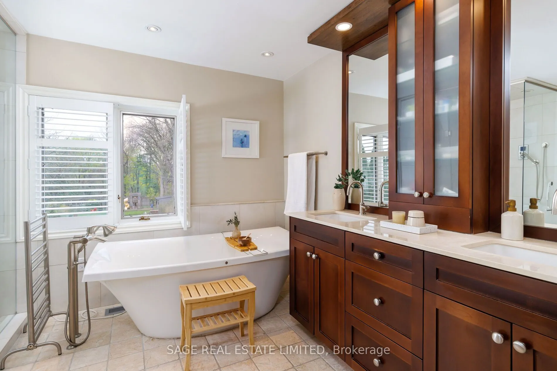 124 Blythwood Road