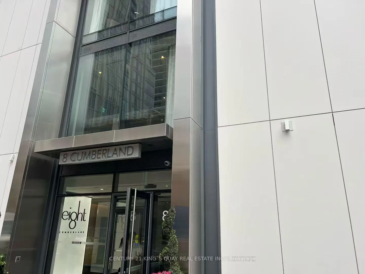 8 Cumberland Street #1505