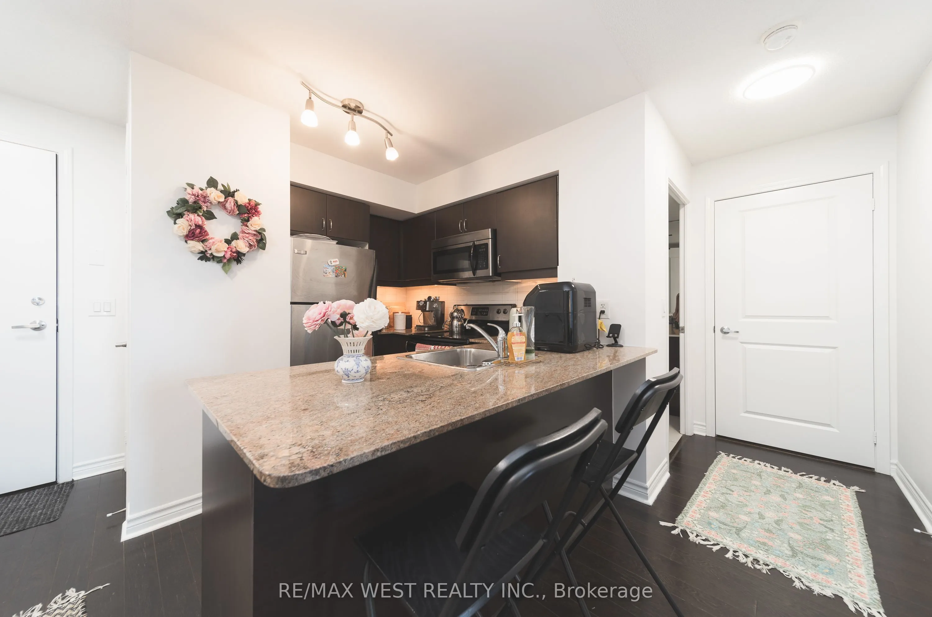 27 Rean Drive #524