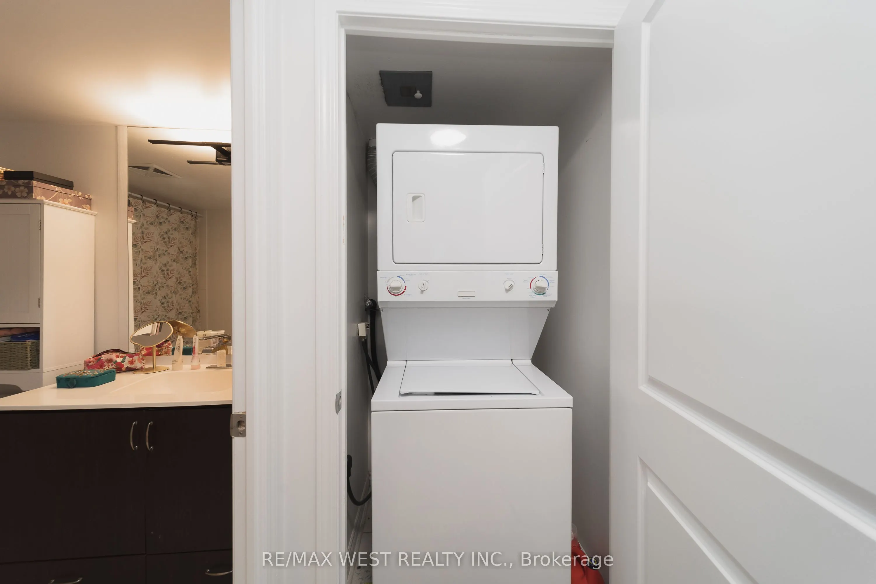 27 Rean Drive #524