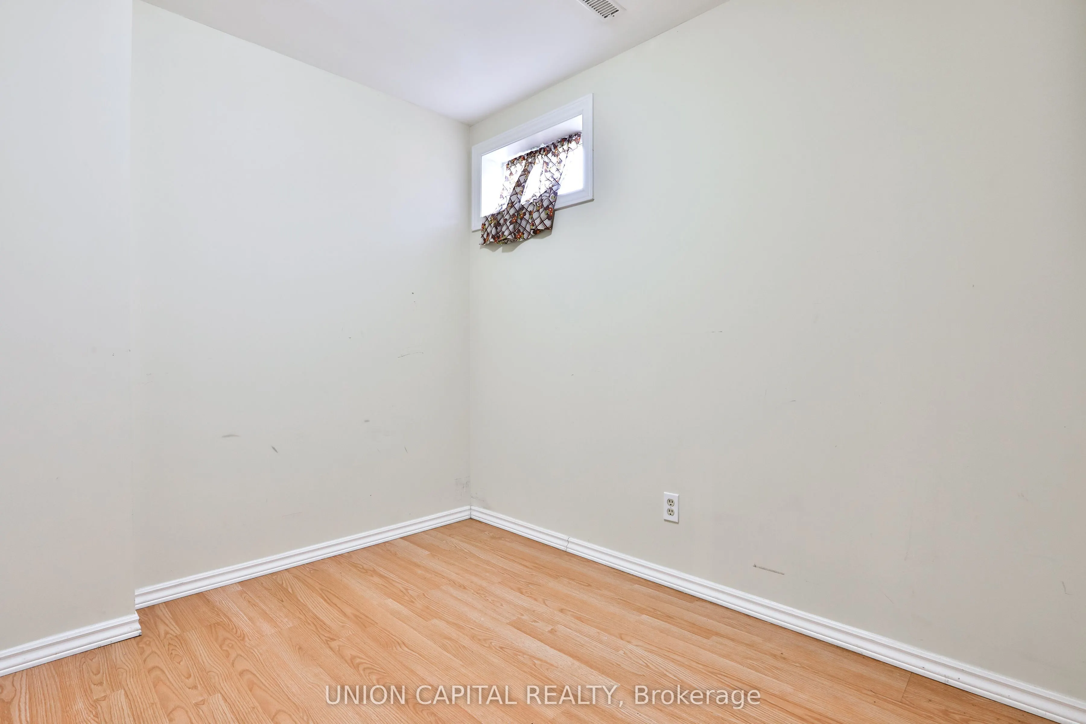 168 Old Sheppard Avenue #Basement