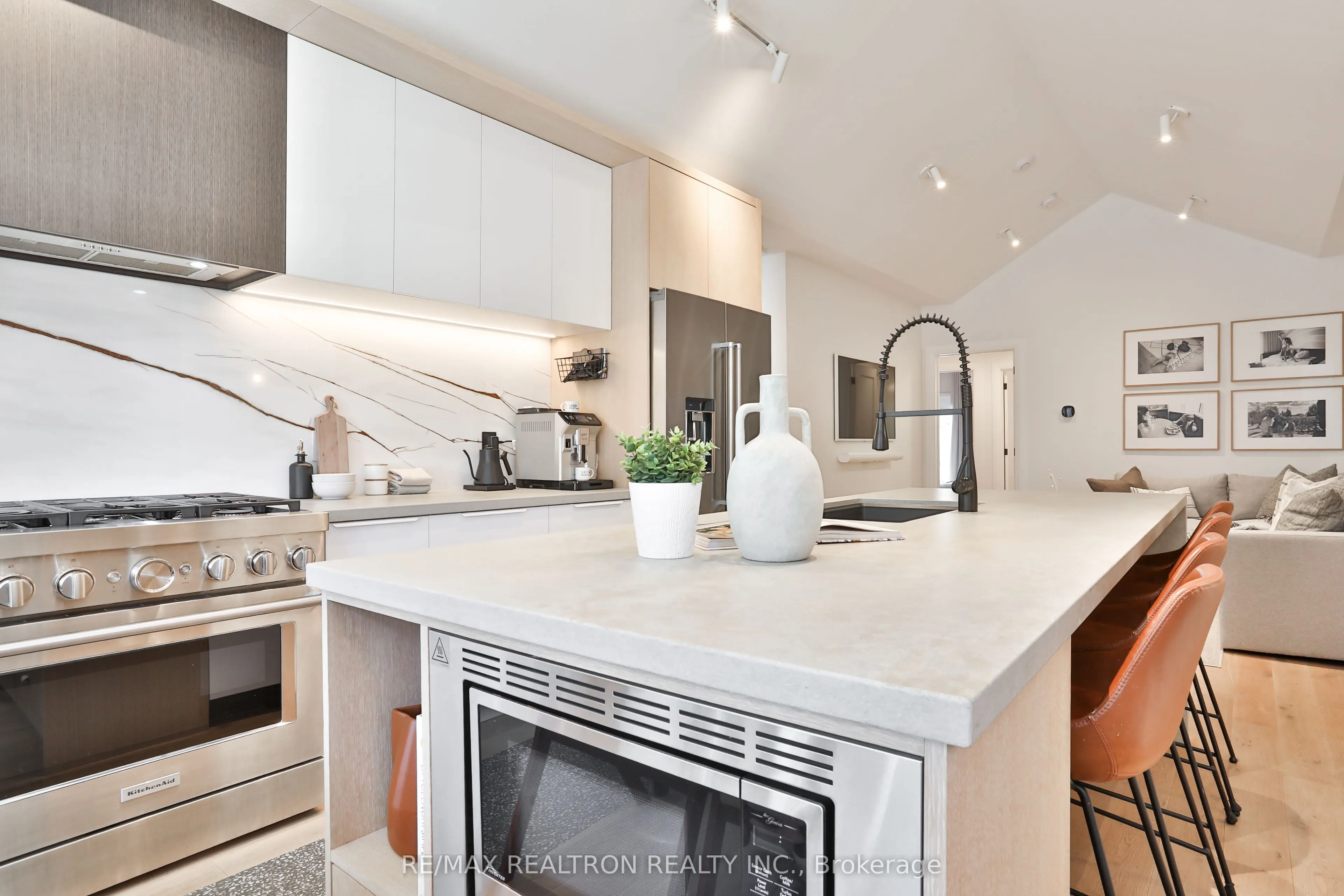 46 Gloucester Grove