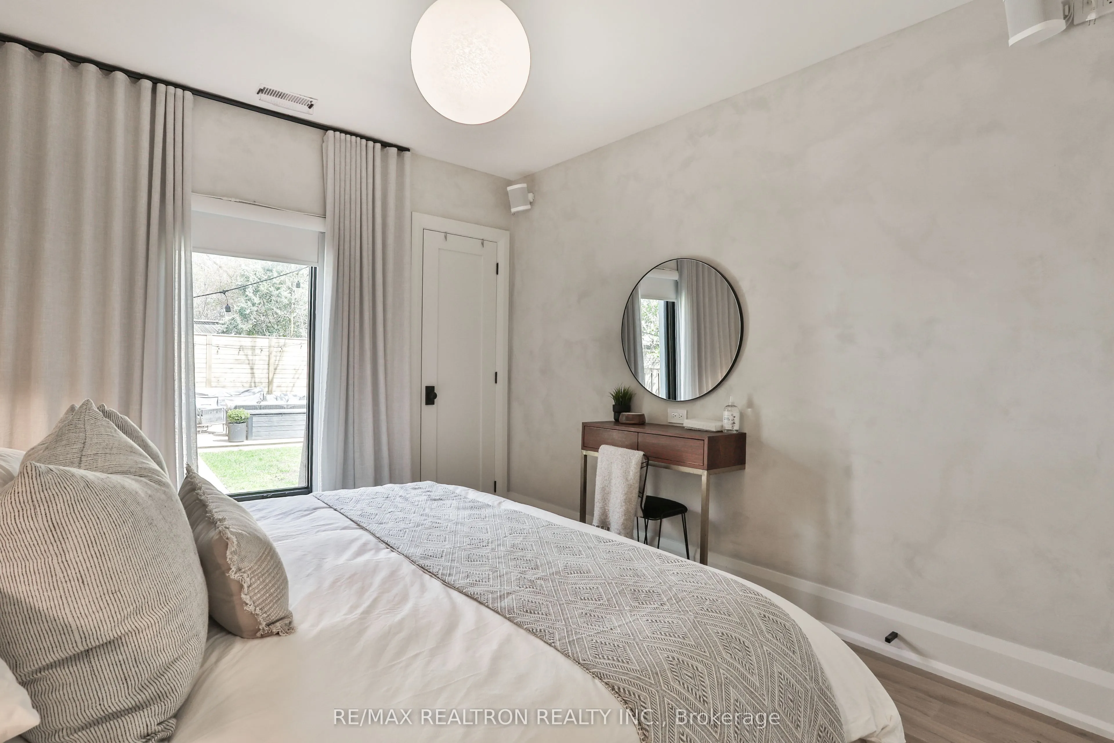 46 Gloucester Grove