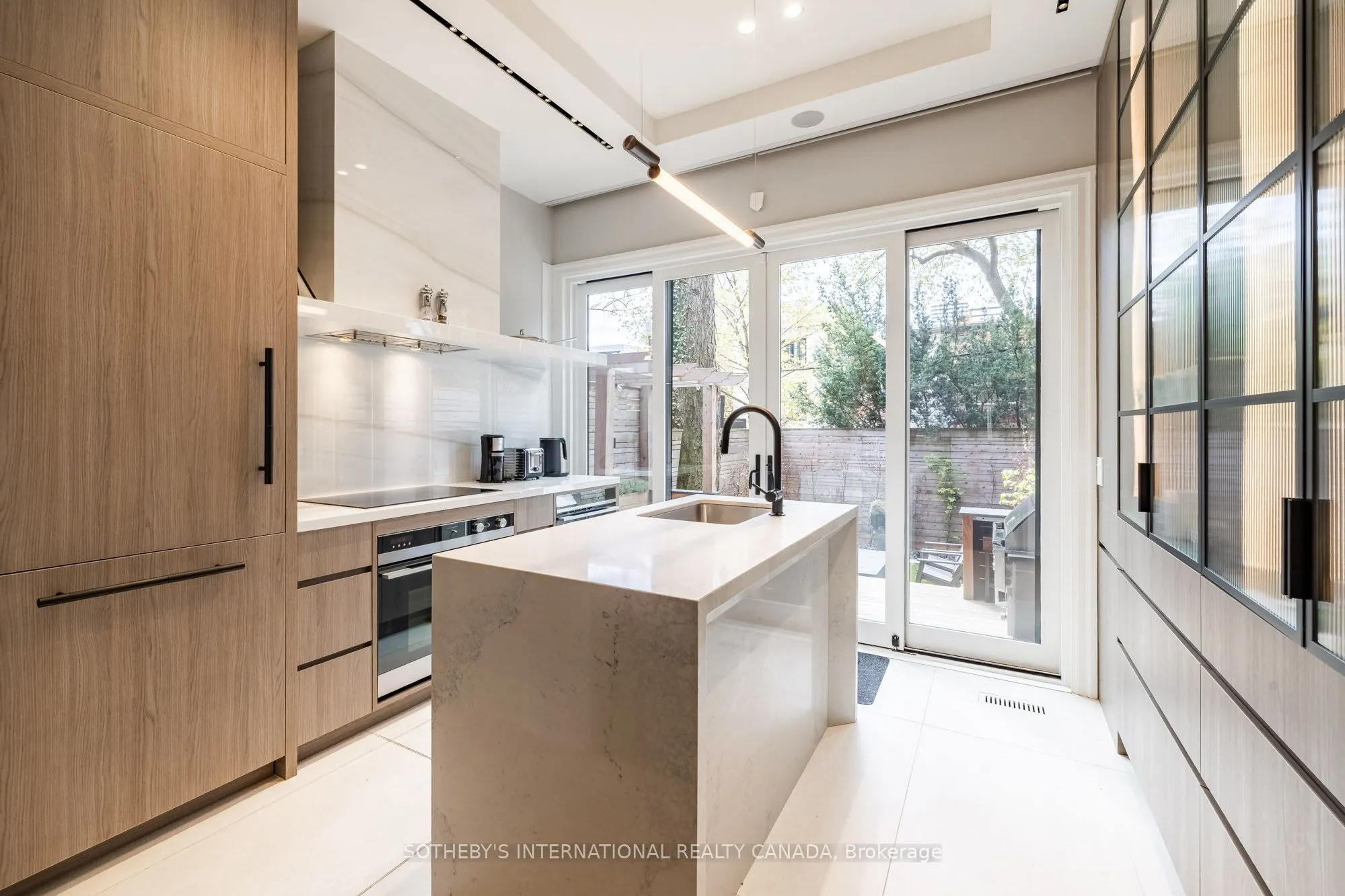 33 Tranby Avenue