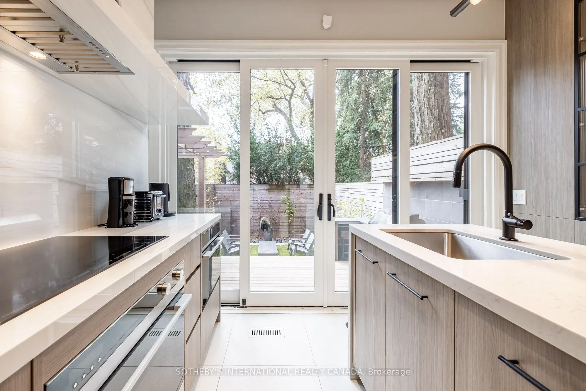 33 Tranby Avenue