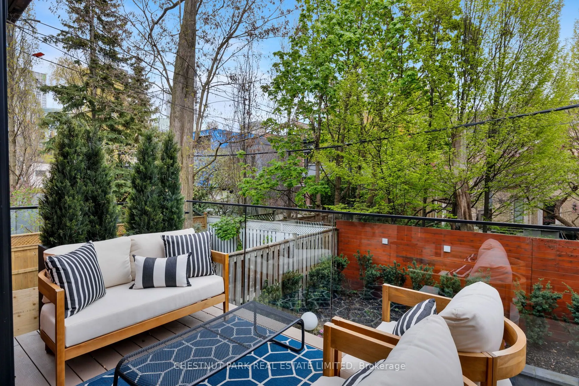 27 Boswell Avenue