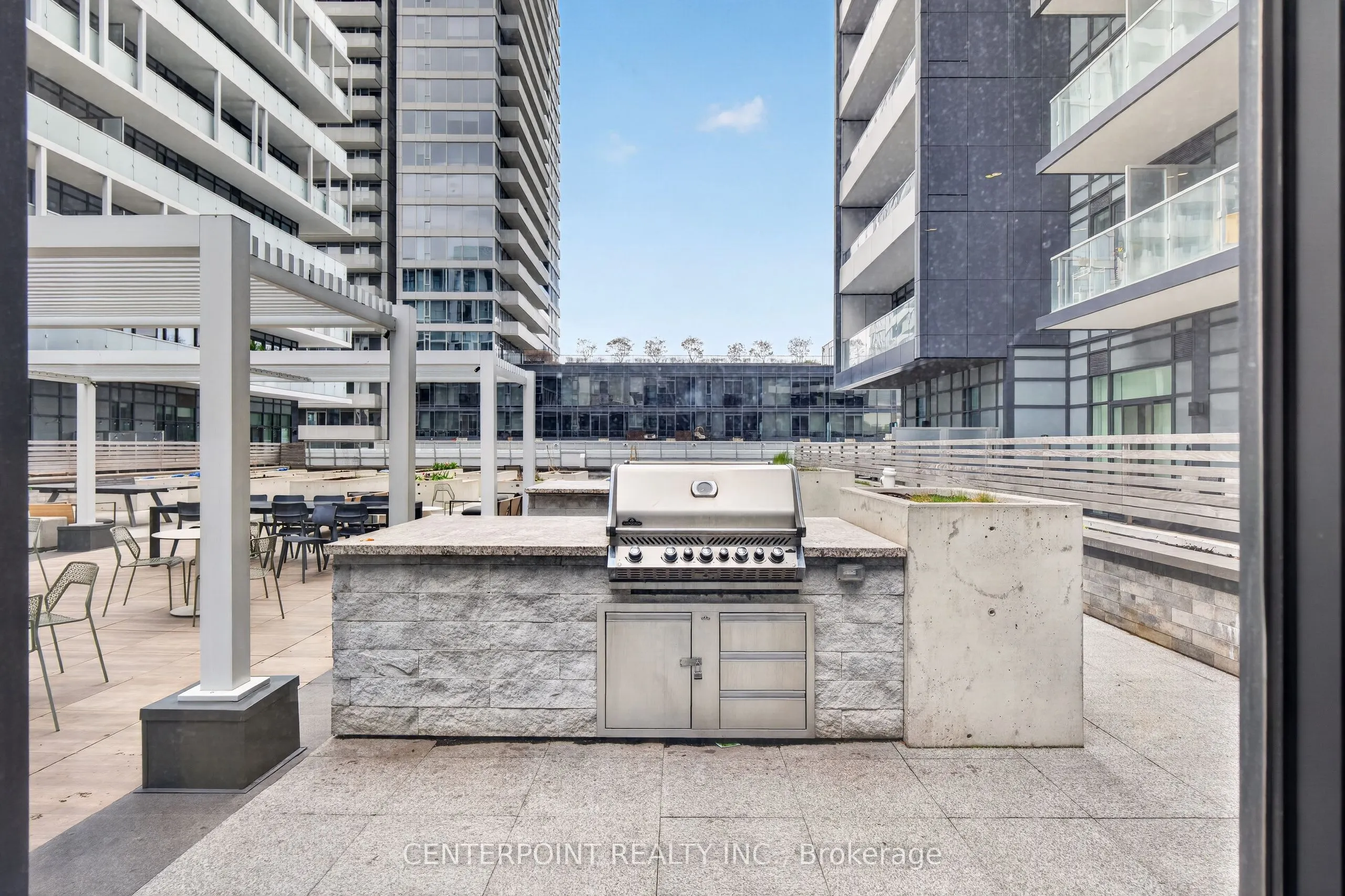 34 Tubman Avenue #1102E