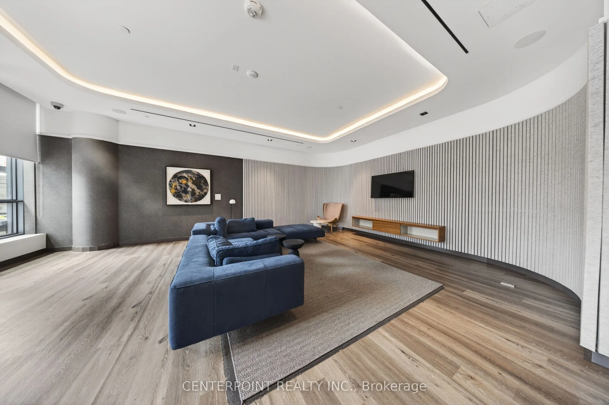 34 Tubman Avenue #1102E