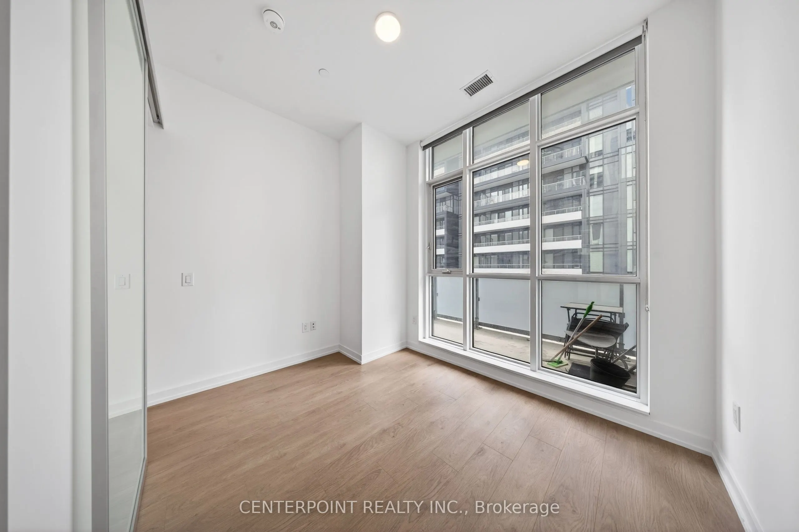 34 Tubman Avenue #1102E
