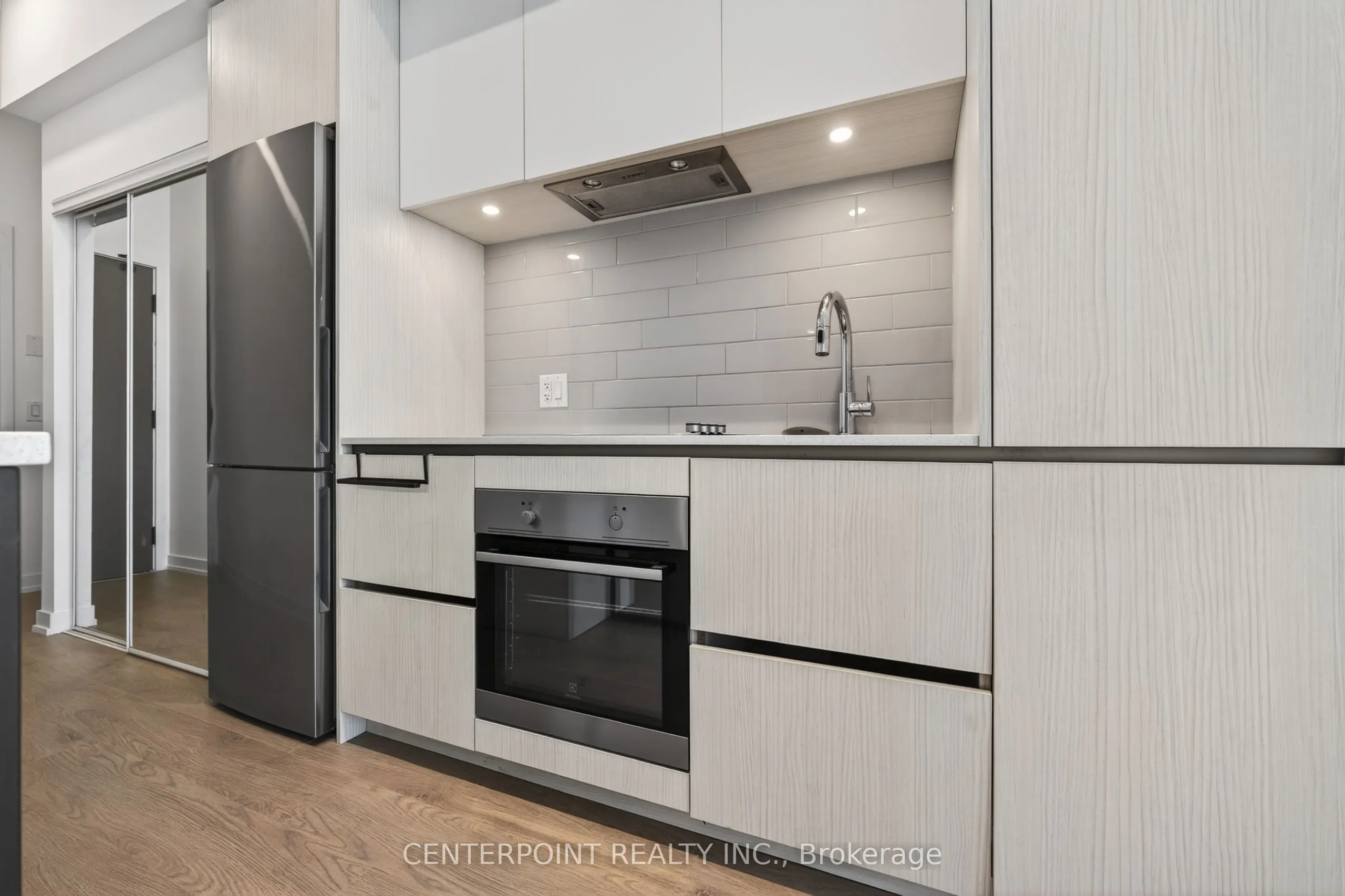 34 Tubman Avenue #1102E