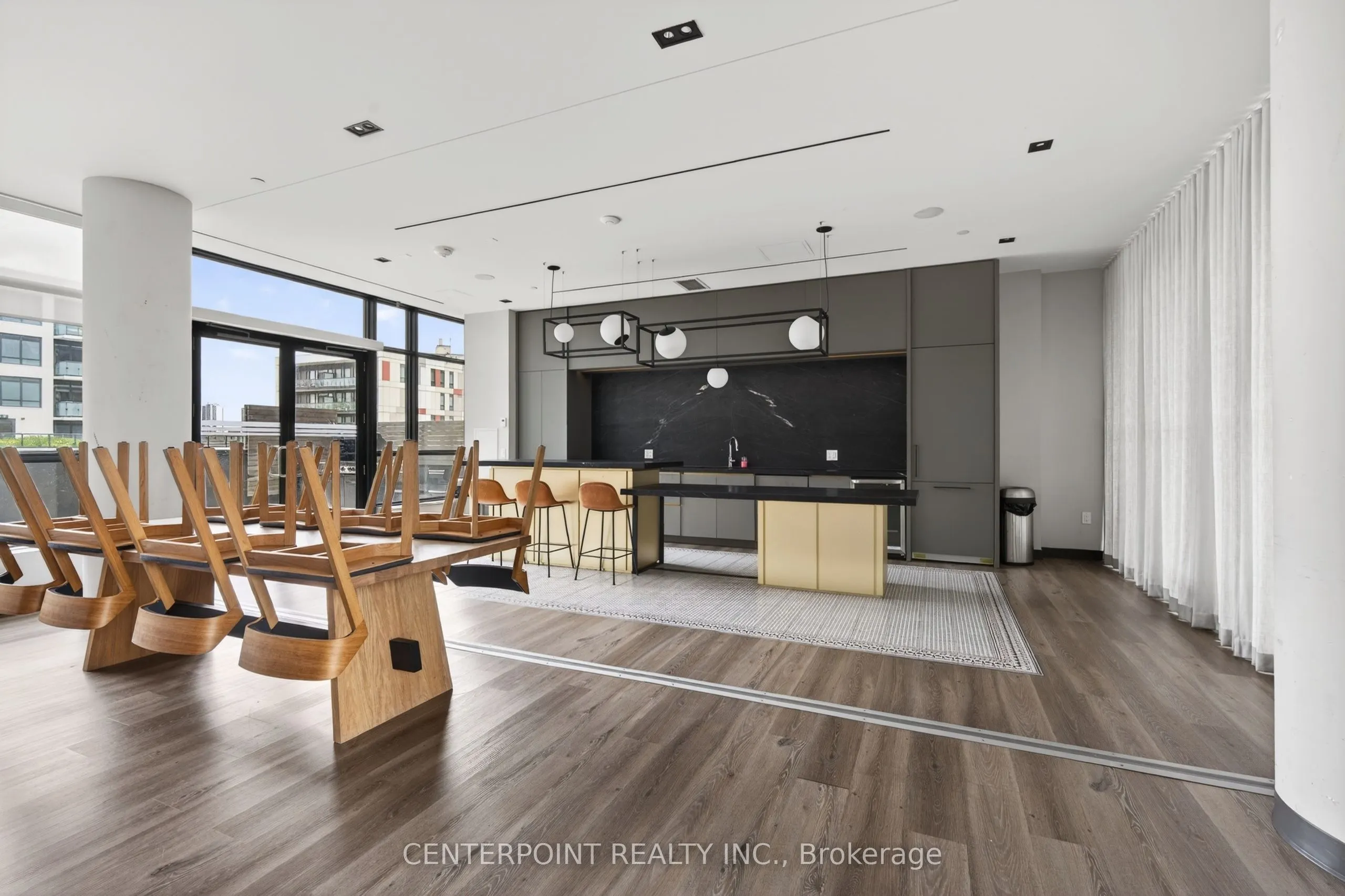 34 Tubman Avenue #1102E