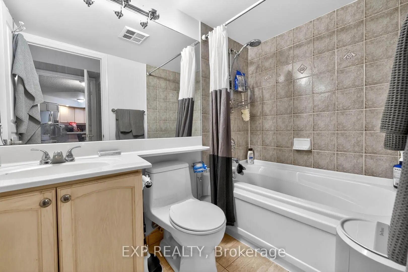 5 Northtown Way #1109