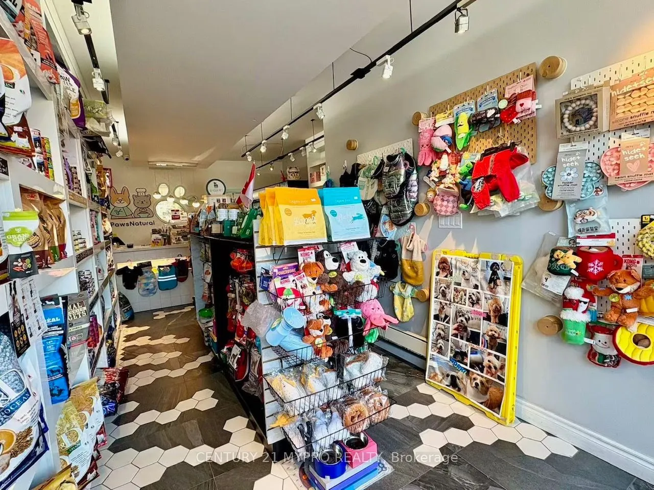 3232 Yonge Street #Main