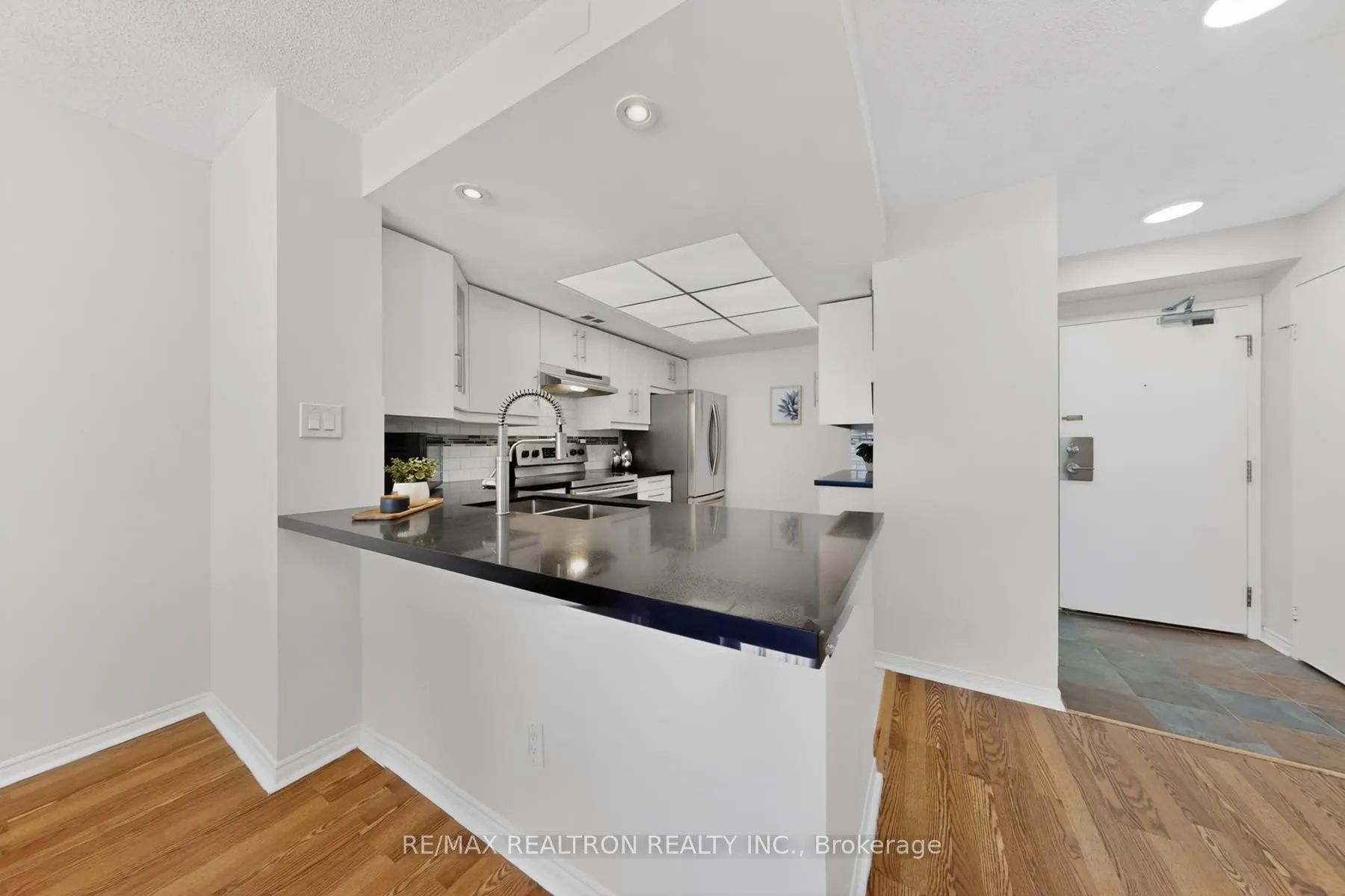 5765 Yonge Street #410
