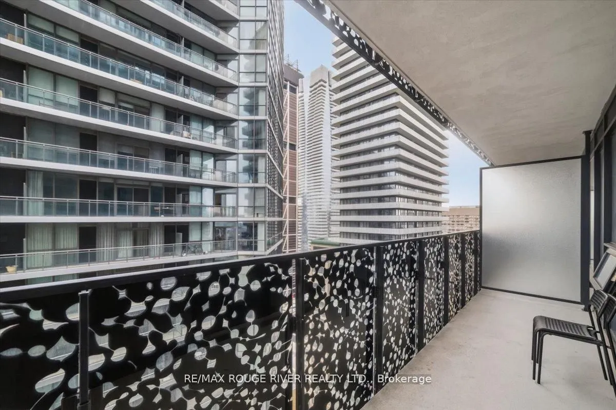 55 Charles Street E #3808