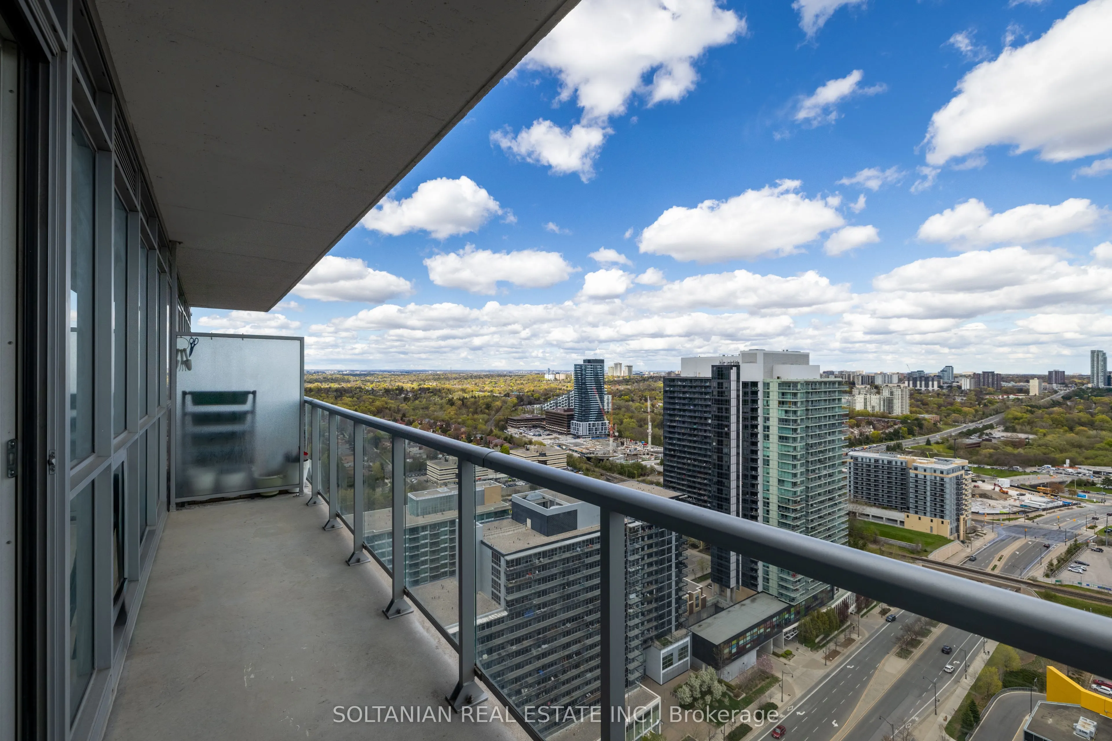 121 Mcmahon Drive #3302