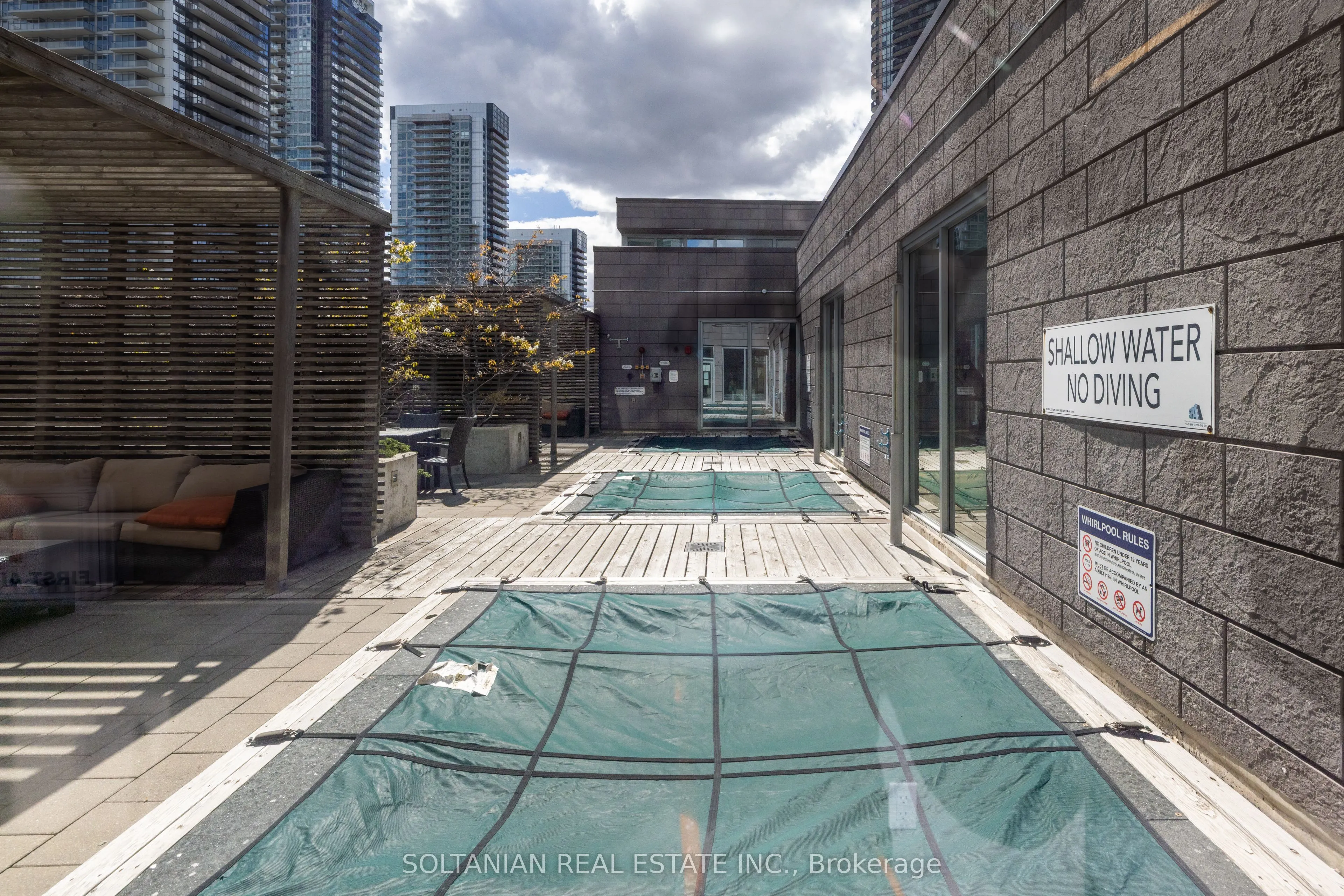 121 Mcmahon Drive #3302