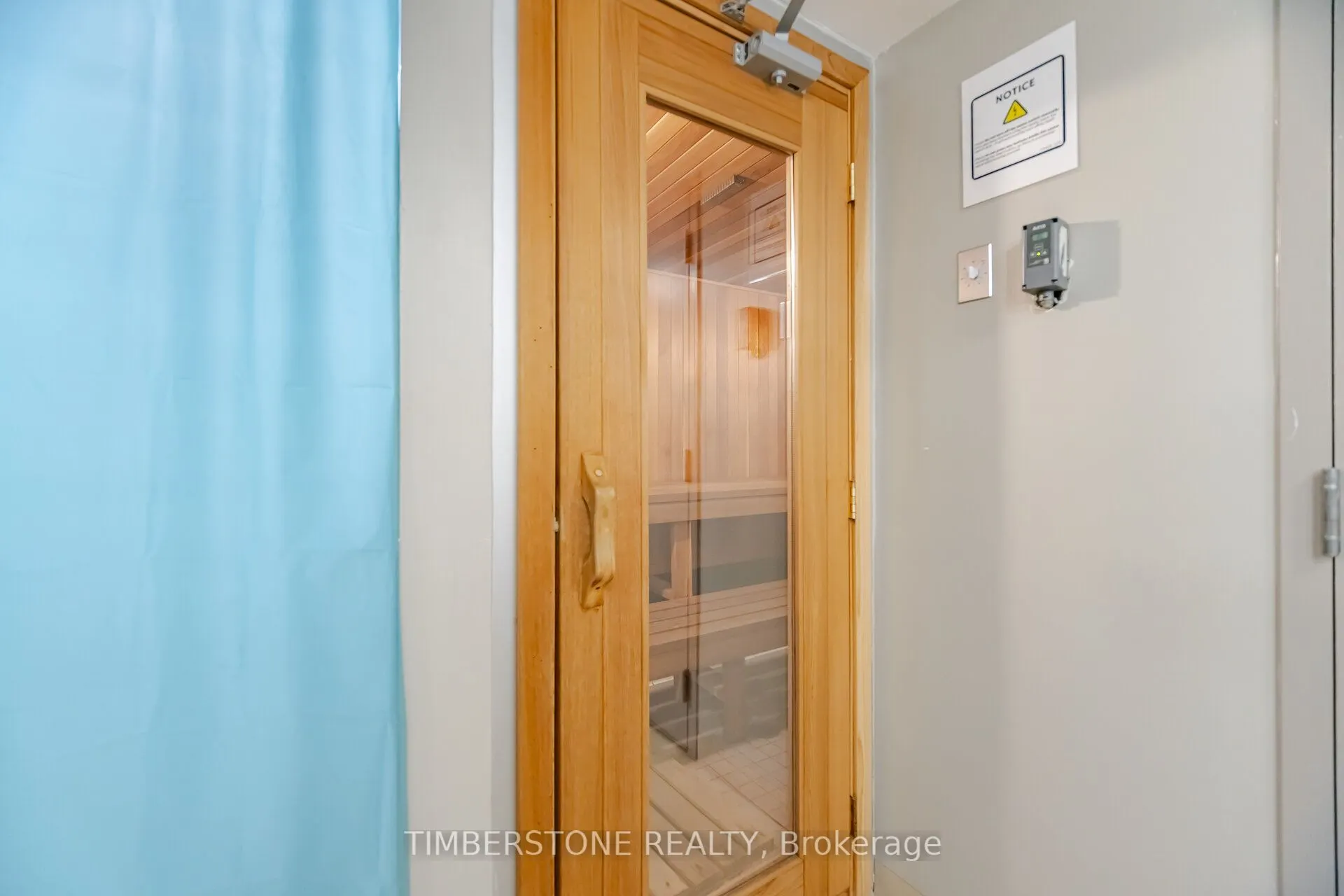 255 Richmond Street E #122