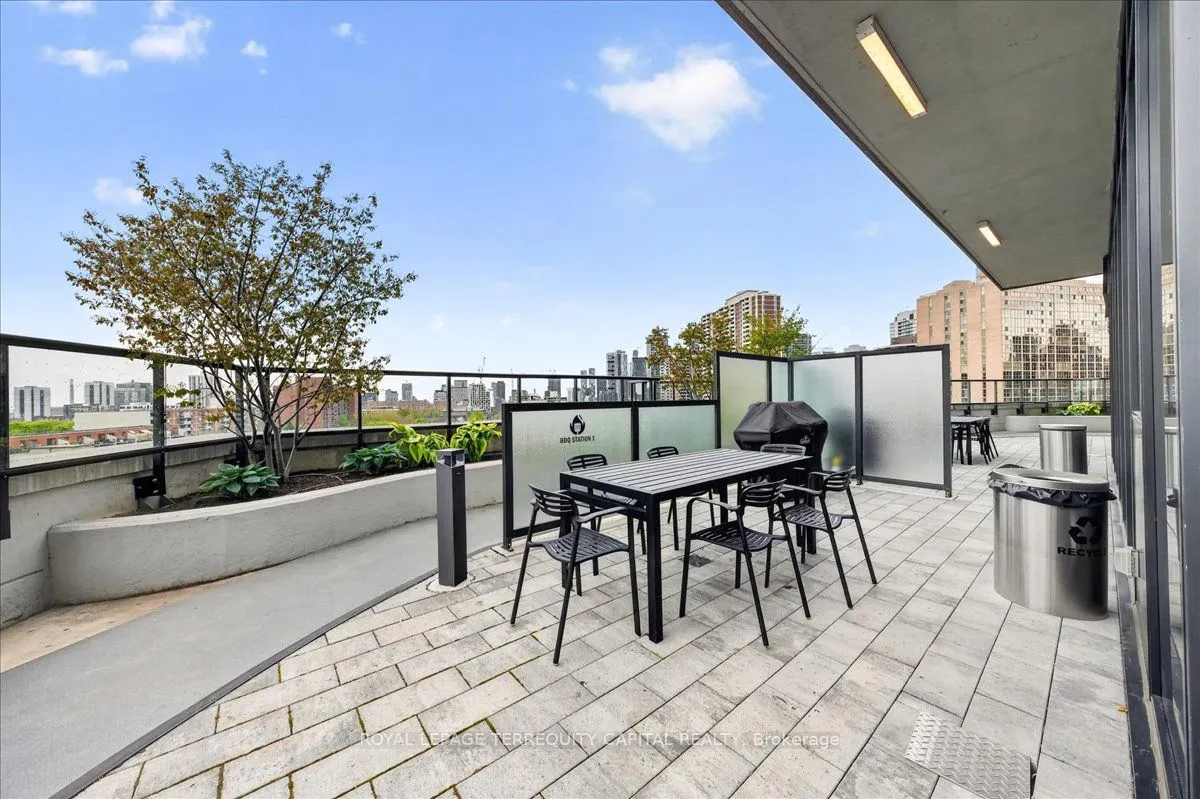 159 Wellesley Street E #3002