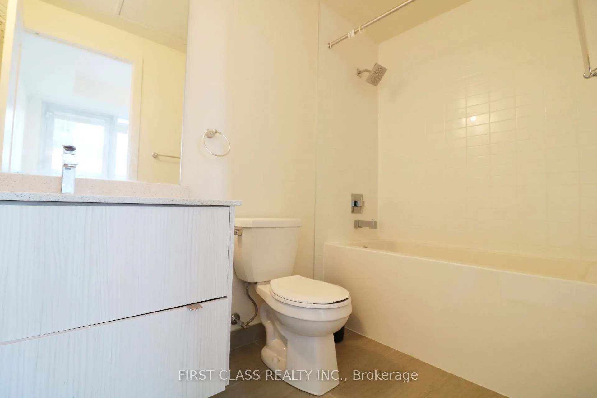 330 Richmond Street W #603 (Primary. BR)