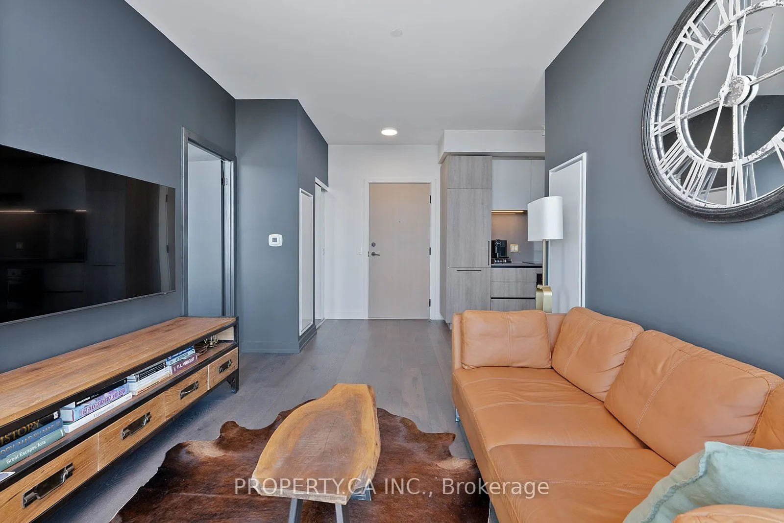 181 Sterling Road #UPH02