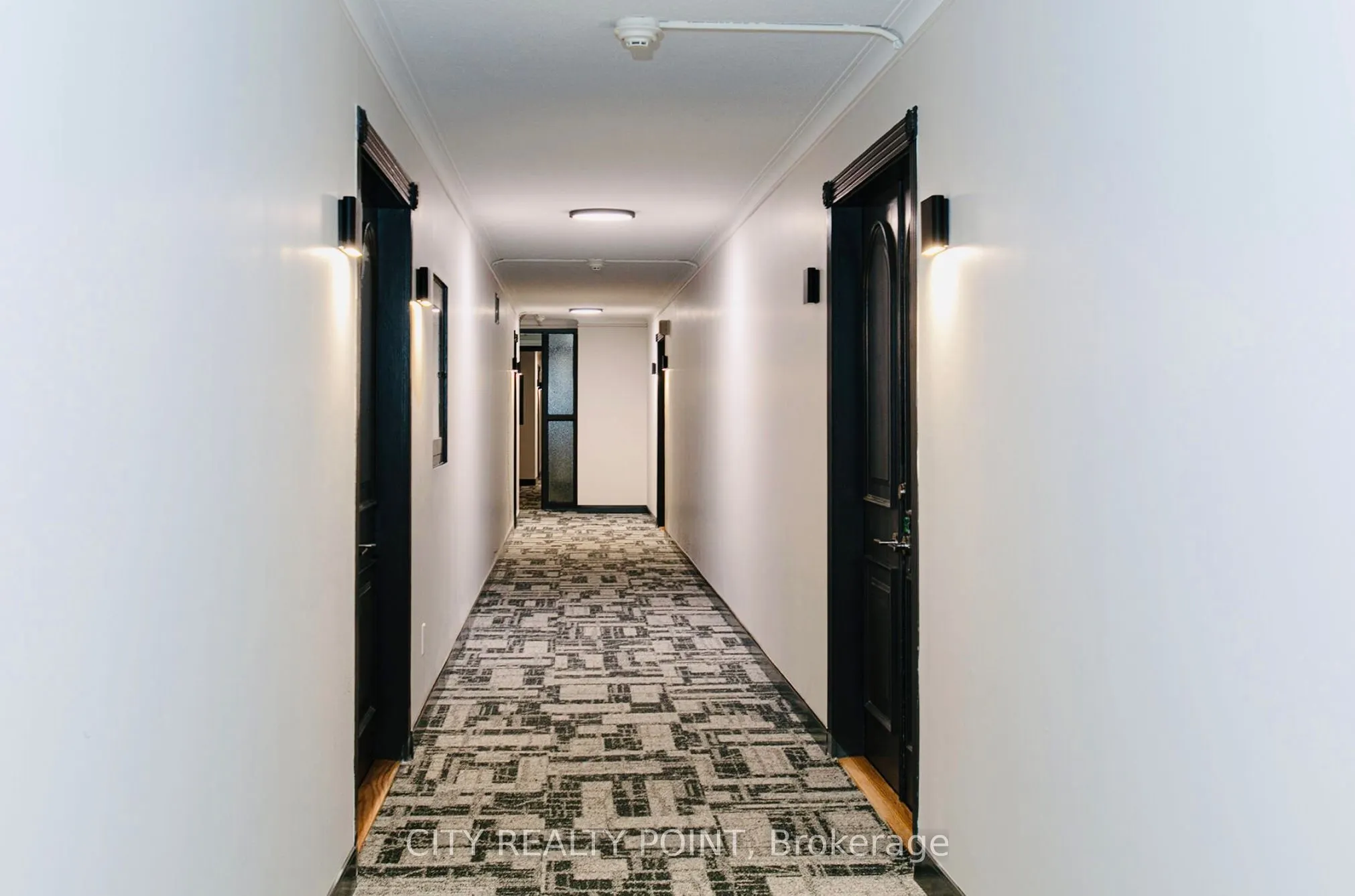 10 Shallmar Boulevard #907