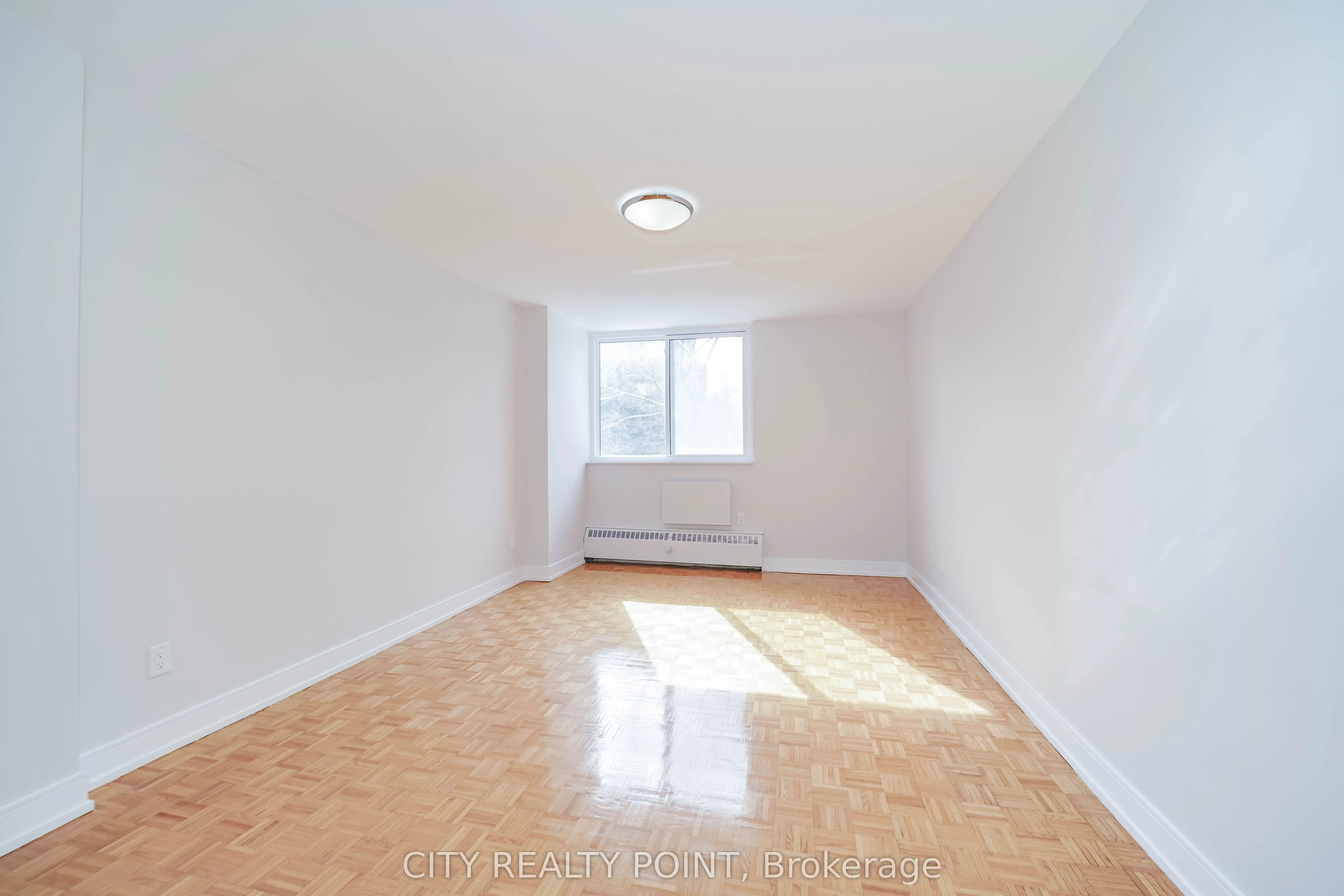 10 Shallmar Boulevard #907