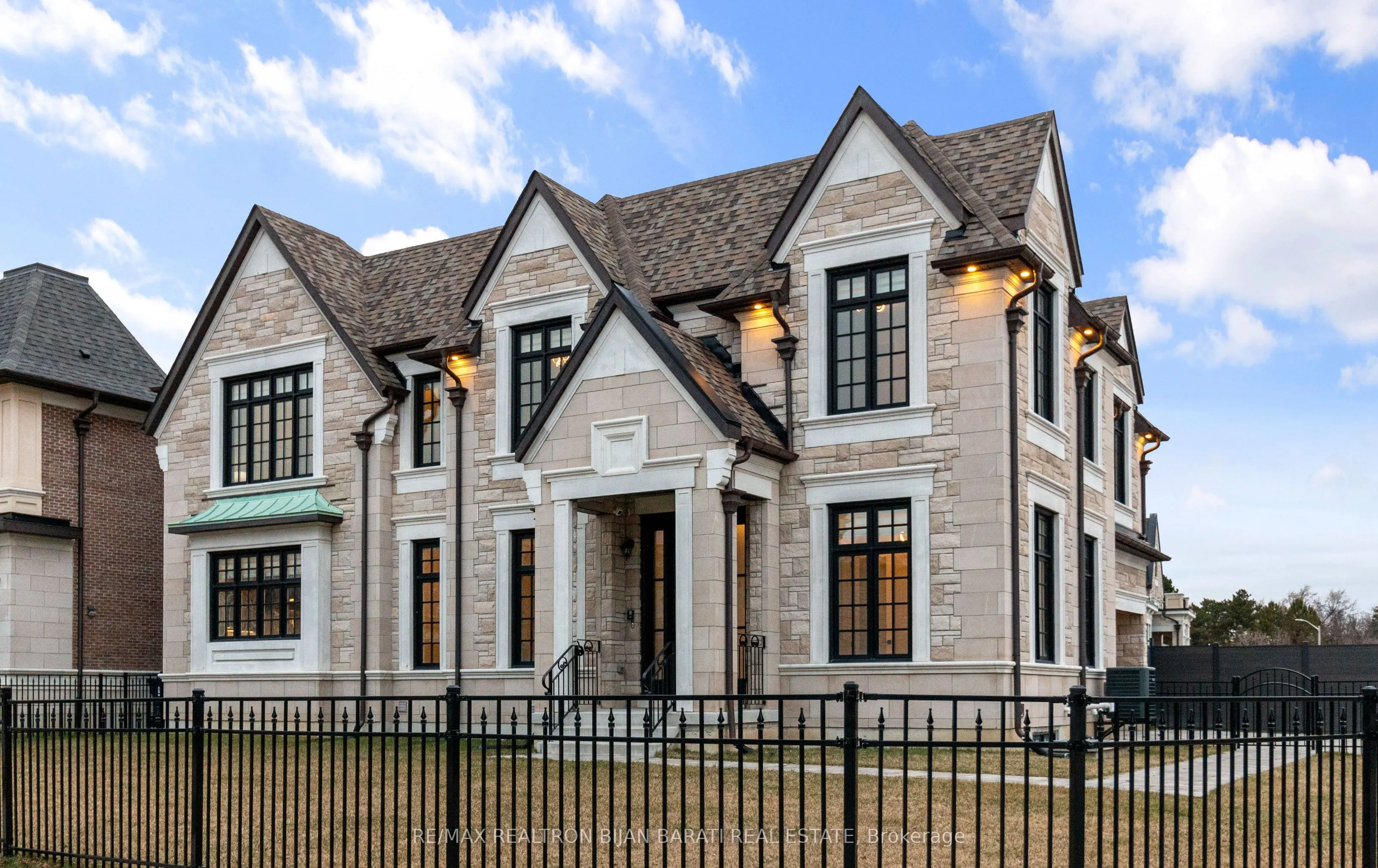 29 Ballyconnor Court
