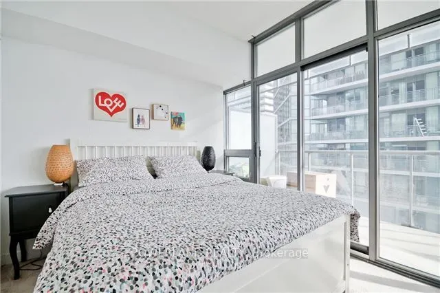 33 Charles Street E #2601