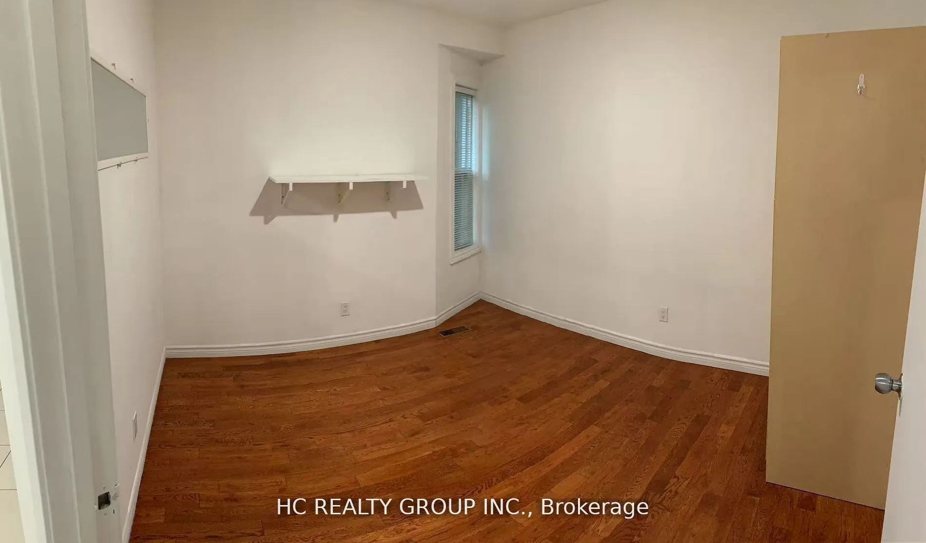 562 Bathurst Street